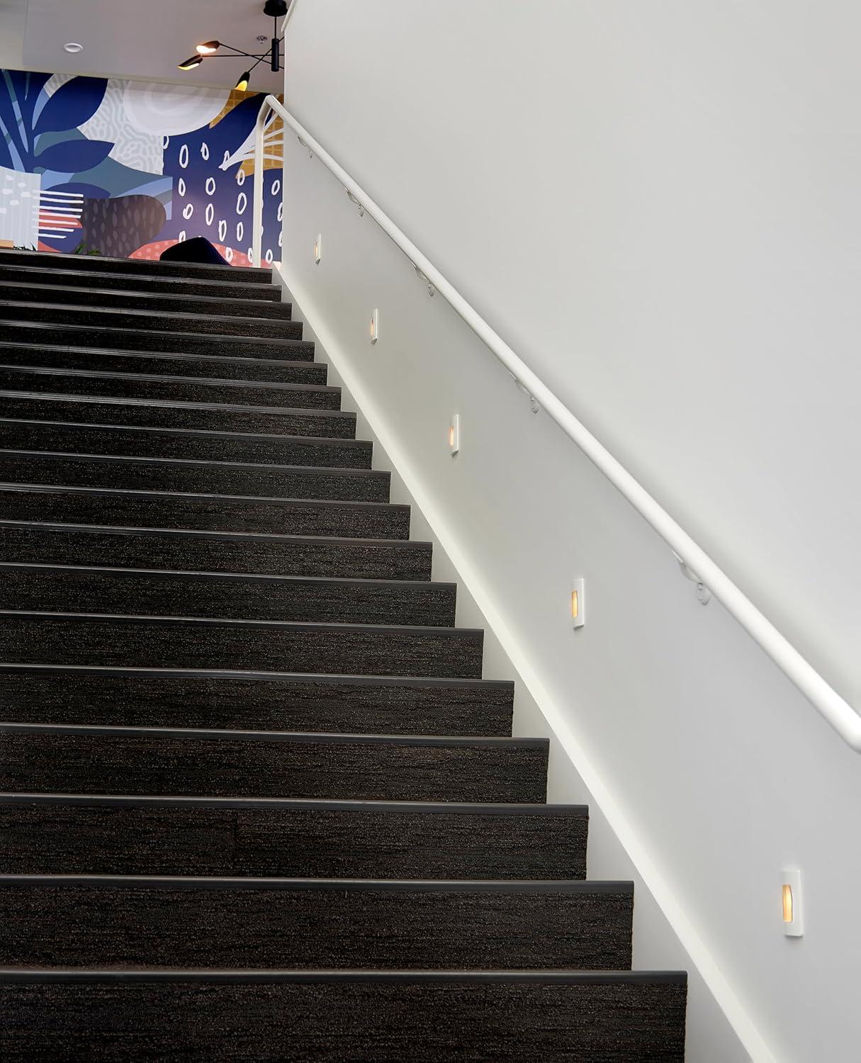 Luna Horizontal 120v 2700K Integrated LED Step Light