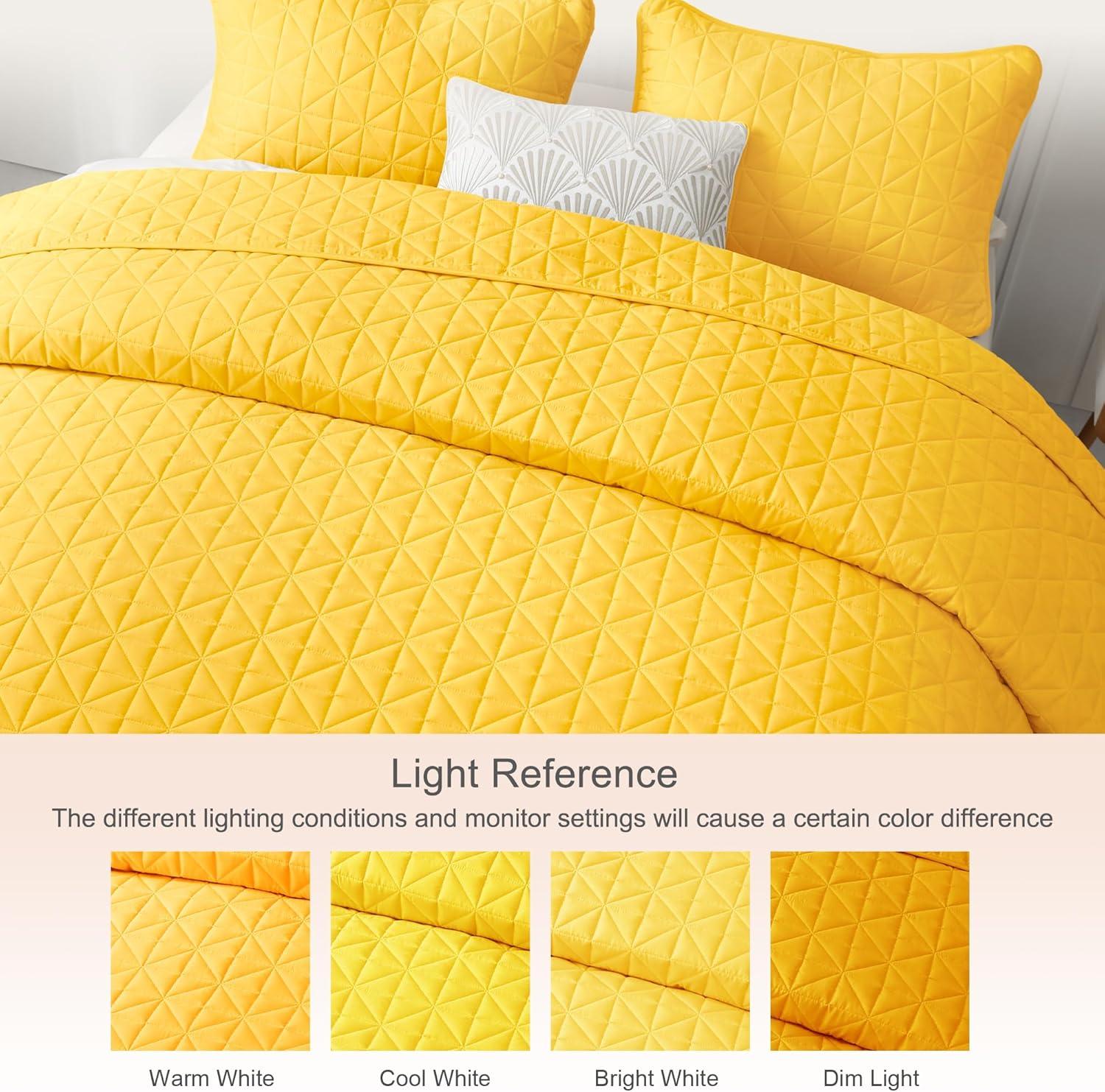 Exclusivo Mezcla Bed Quilt Set Queen Size for All Seasons, Stitched Pattern Quilted Bedspread/ Bedding Set/ Coverlet with 2 Pillow shams, Lightweight and Soft, Yellow