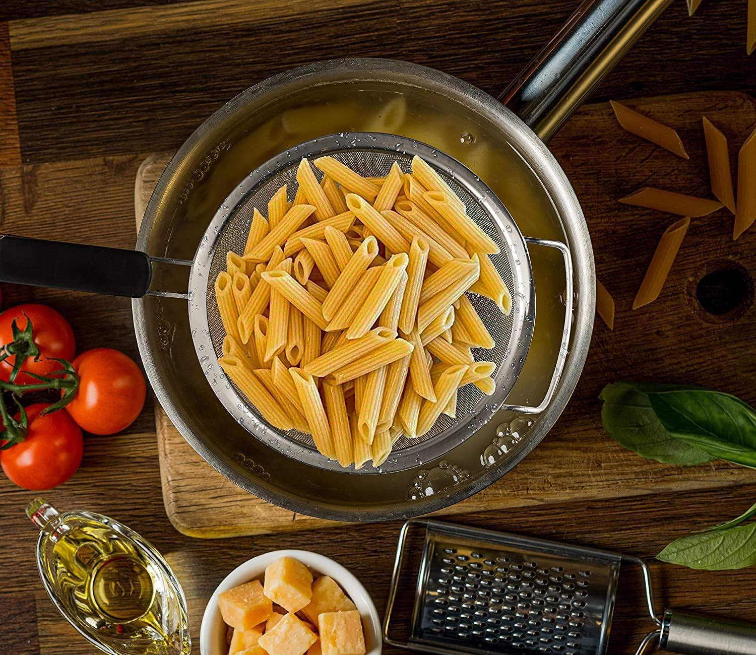 Kafoor 8 inch Large Fine Mesh Strainer for Kitchen - Ideal to Strain Pasta, Quinoa and Rice.