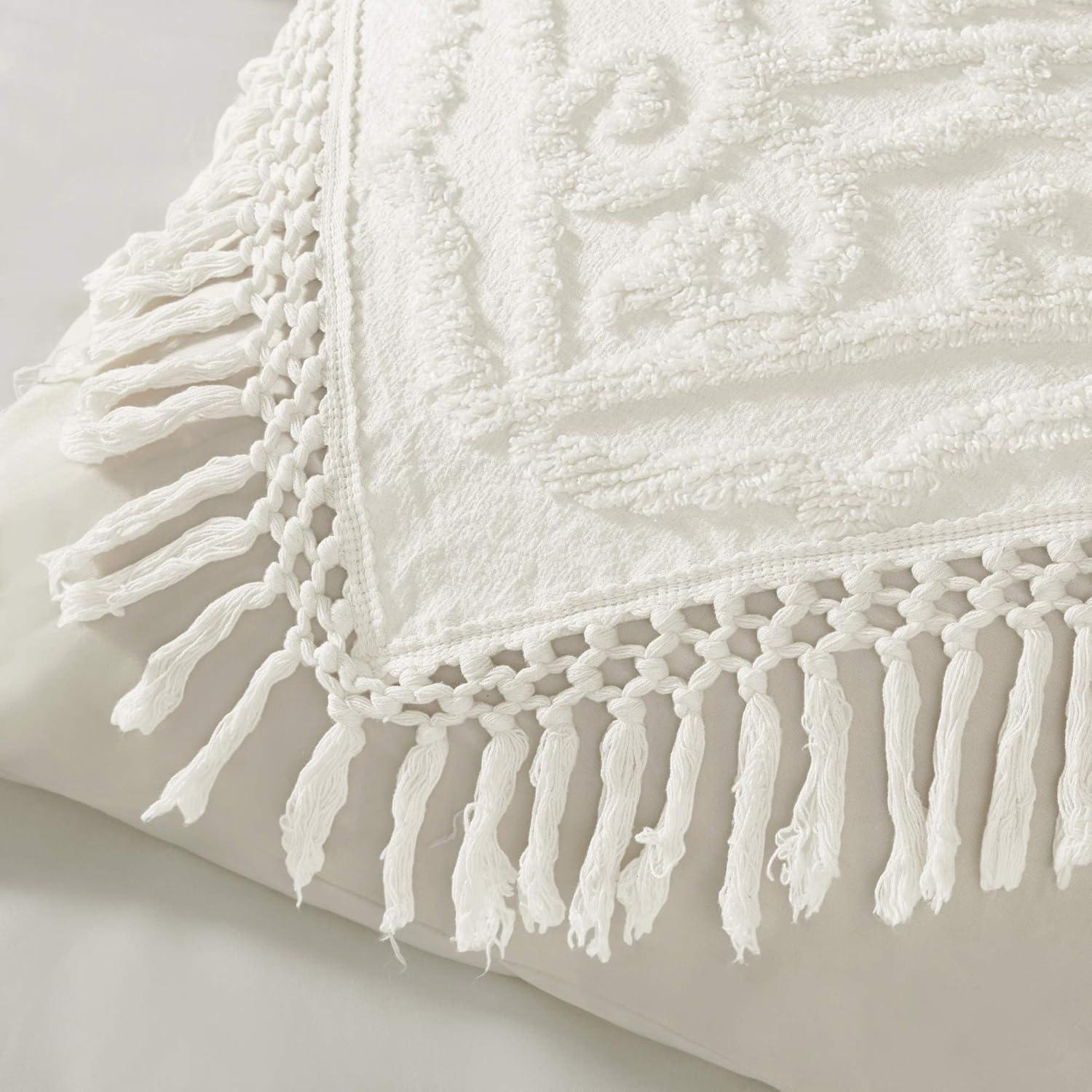 Madison Park Laetitia Tufted Chenille Cotton Medallion Fringe Coverlet Set
