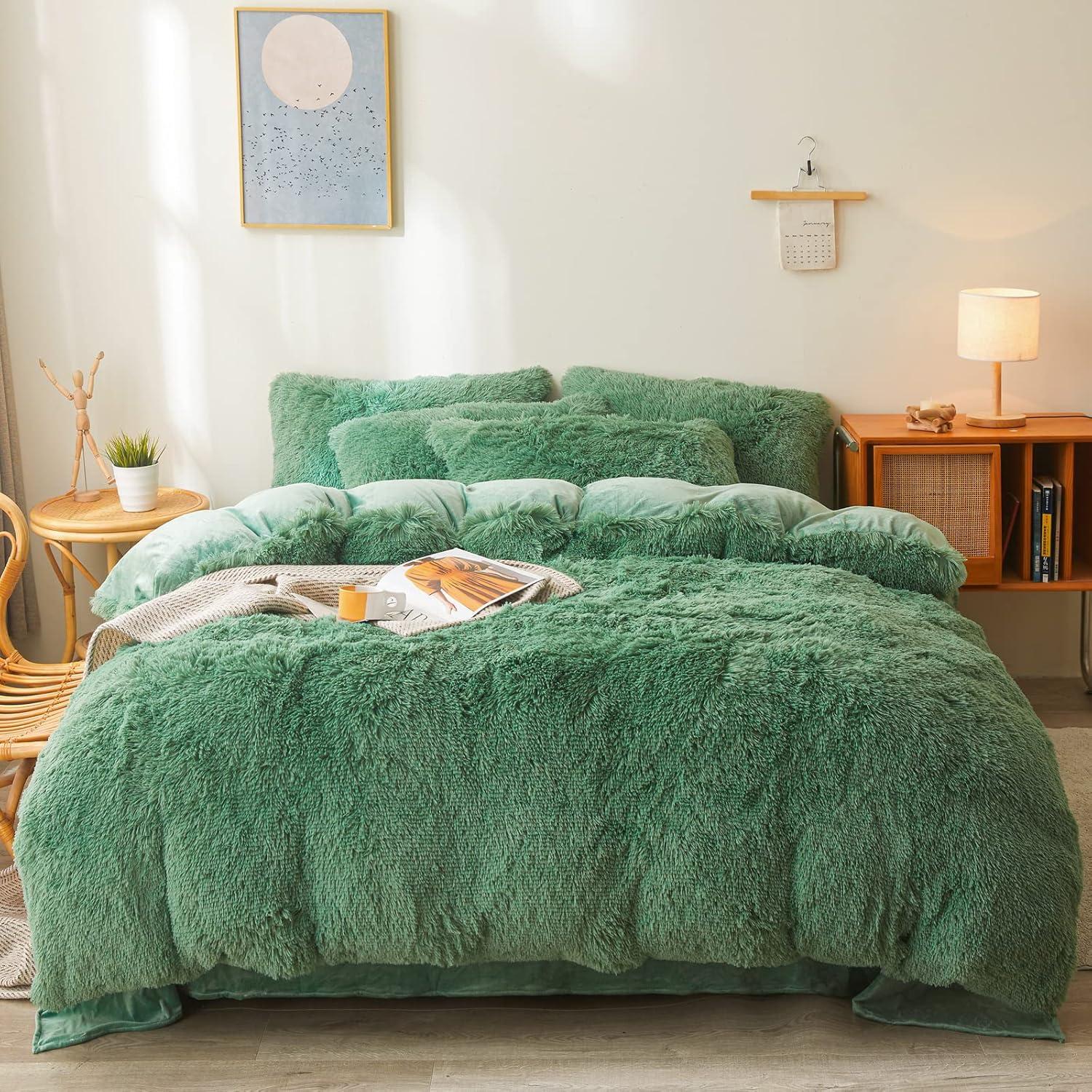 LIFEREVO 3 Pieces Luxury Plush Shaggy Faux Fur Duvet Cover Set(1 Fluffy Fuzzy Comforter Cover + 2 Pompoms Fringe Quilted Pillow Shams) Furry Bed Set, Zipper Closure, Queen Size, Dark Green