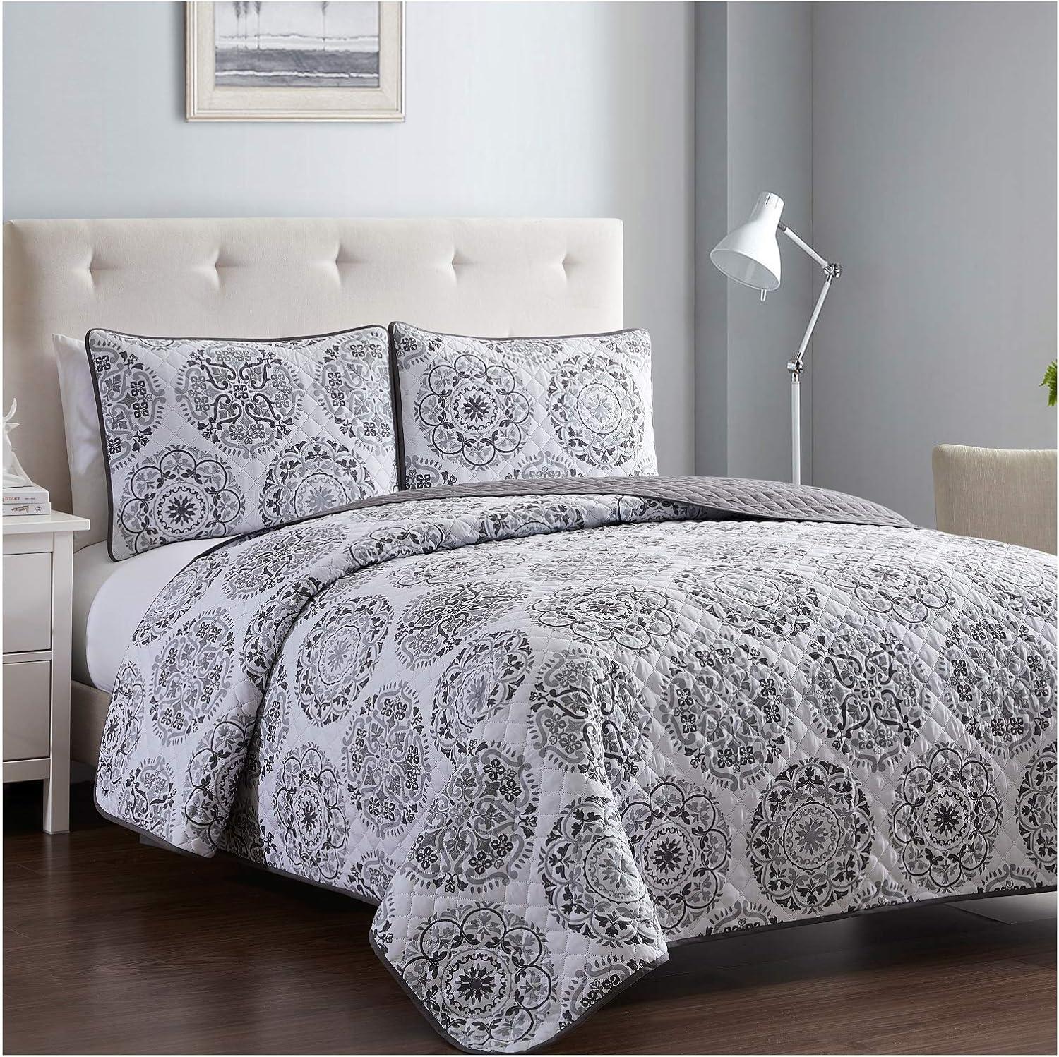 Mellanni Ultrasonic Quilted Coverlet Set, Twin, Rosette Gray, 2 Piece