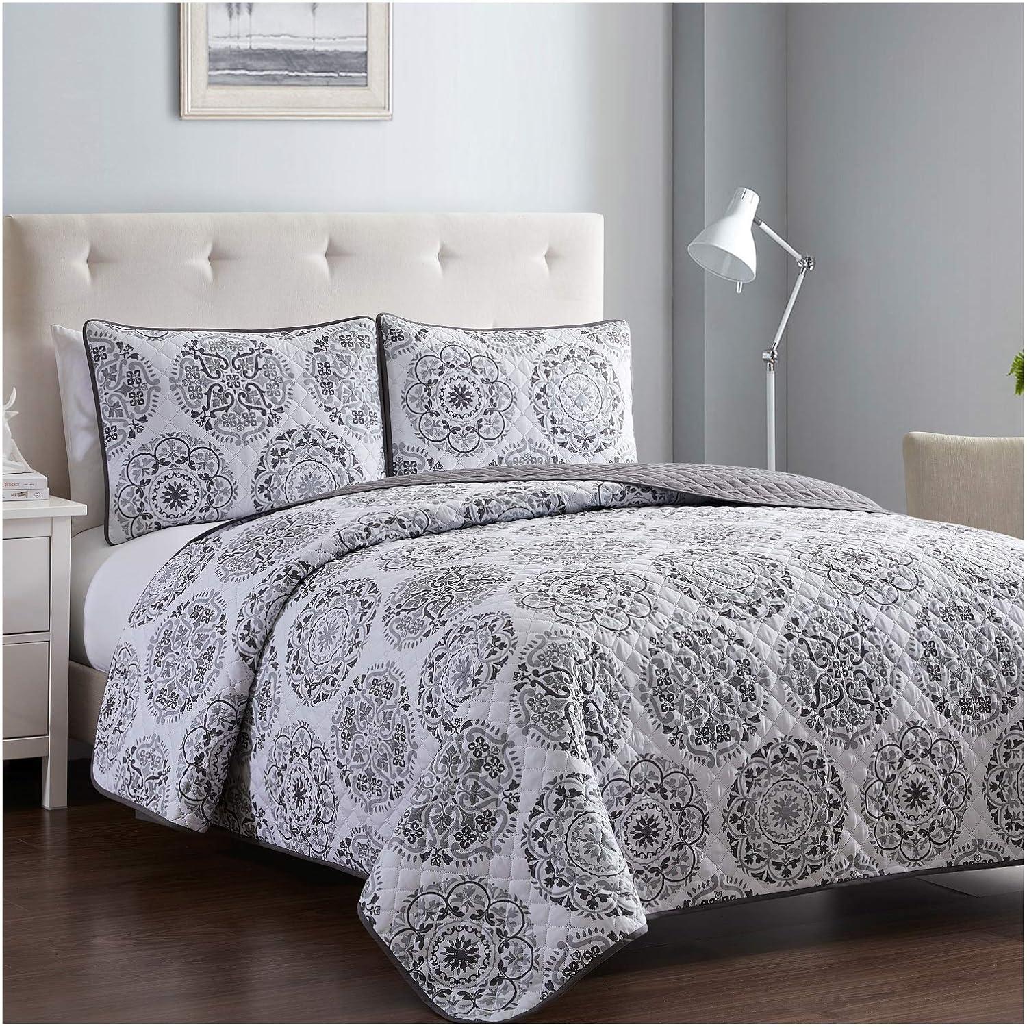 Mellanni Ultrasonic Quilted Coverlet Set, Twin, Rosette Gray, 2 Piece