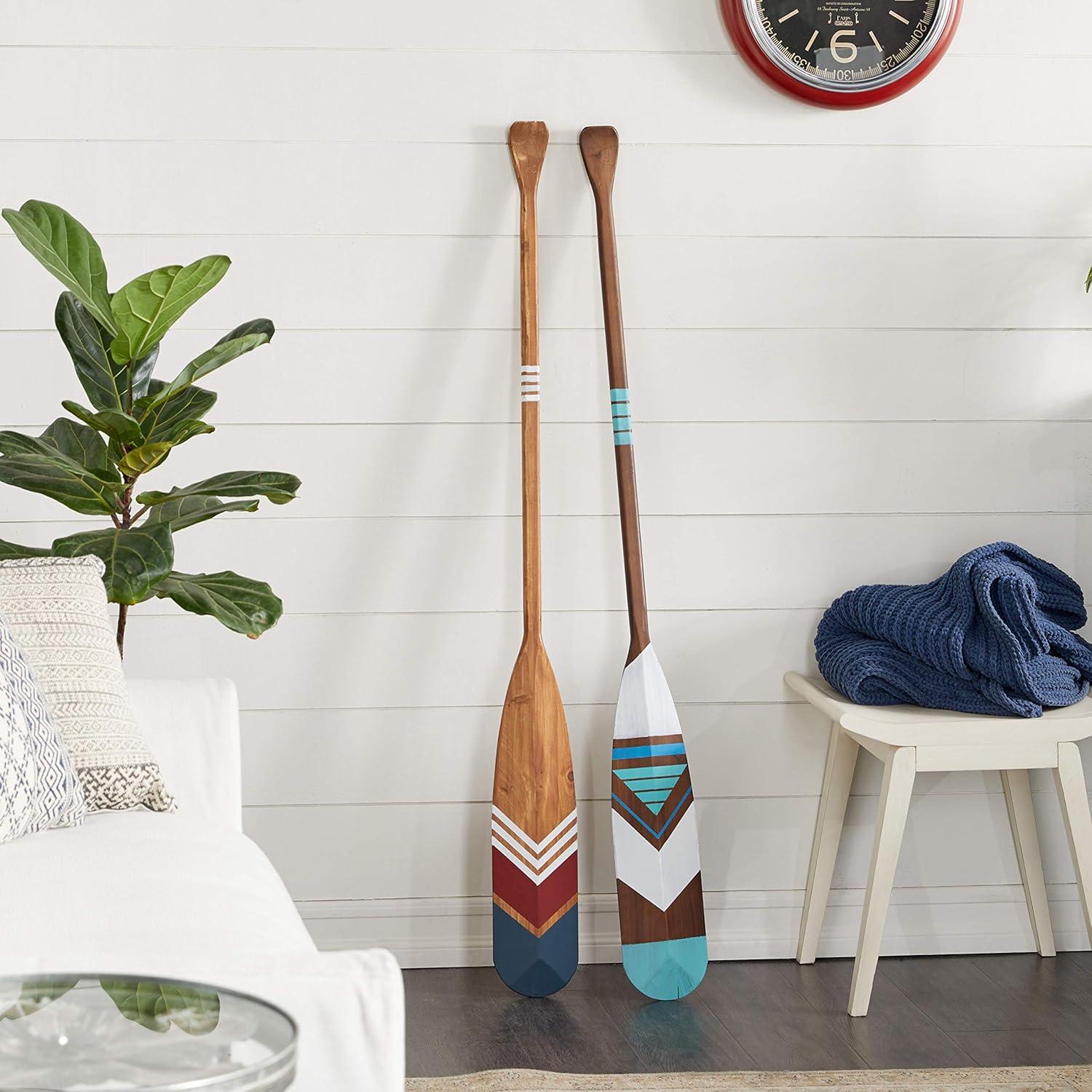 DecMode Multi Colored Wood Novelty Canoe Oar Paddle Wall Decor with Arrow and Stripe Patterns (2 Count)