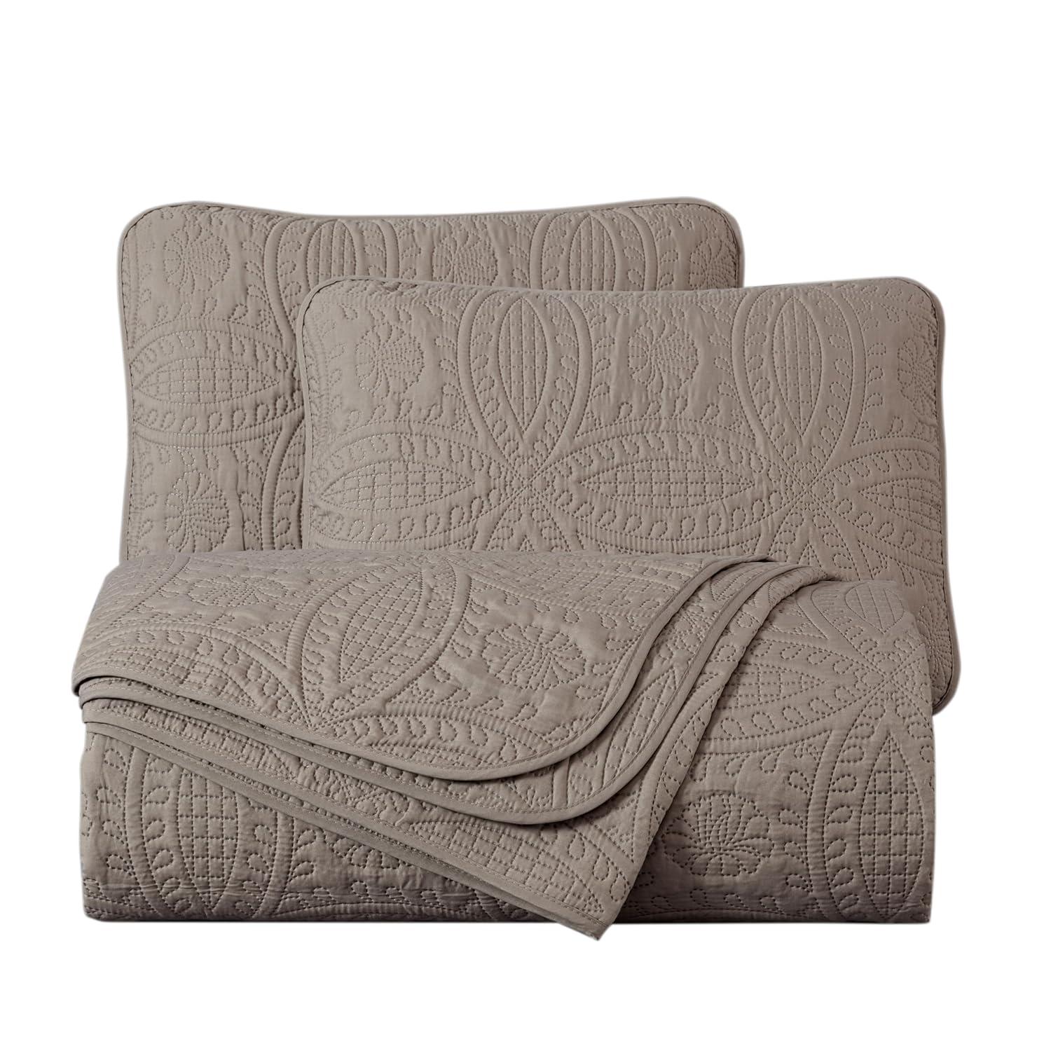 Austin Standard Geometric Shapes Coverlet Set