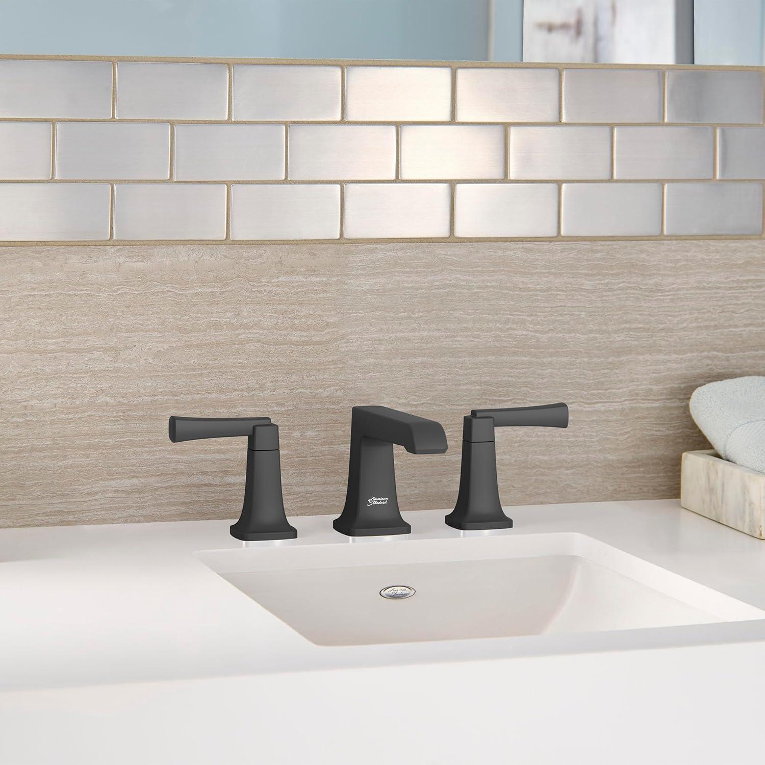 Townsend Widespread 2-handle Bathroom Faucet with Drain Assembly