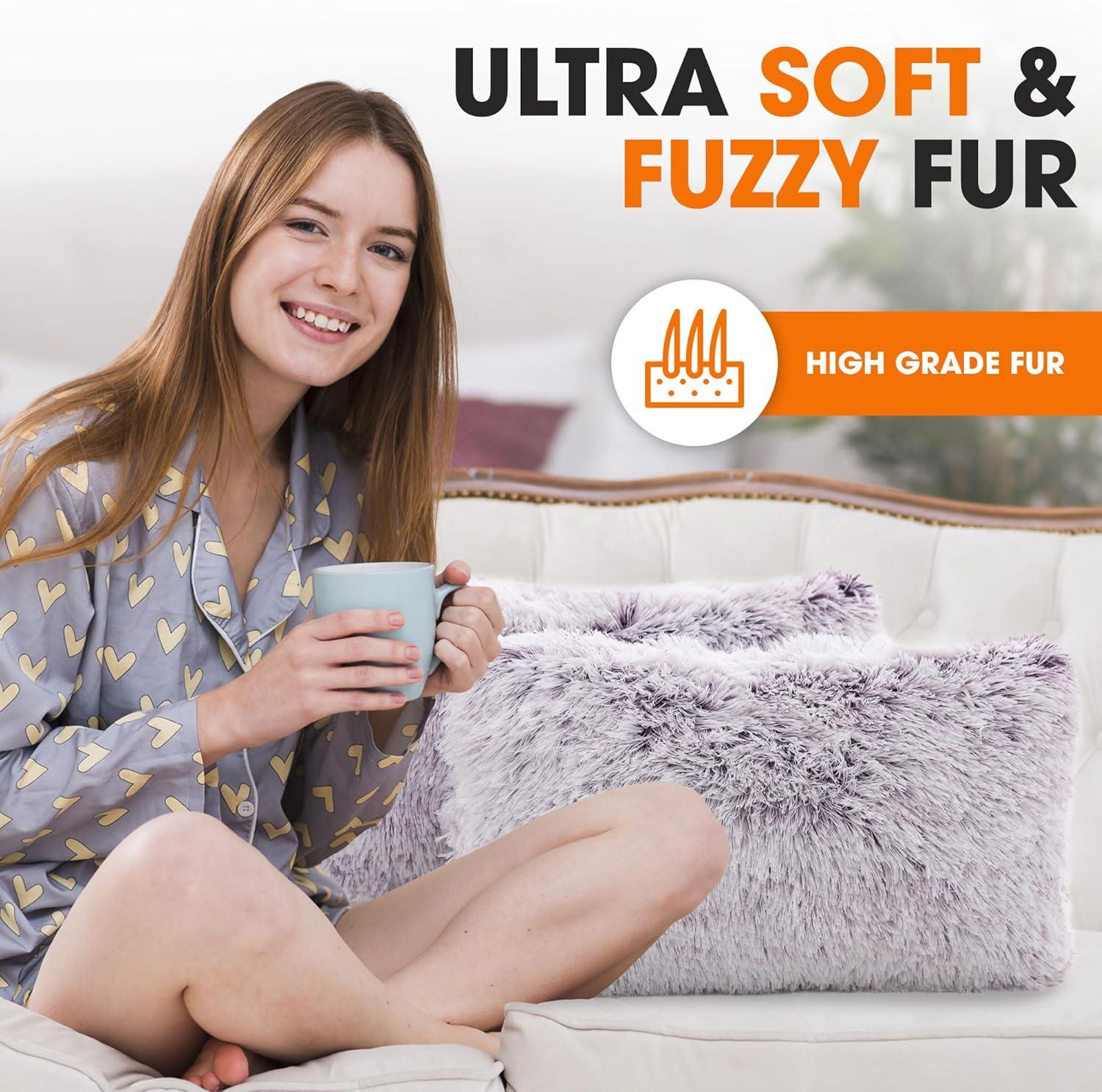 Cheer Collection Cheer Collection Faux Fur Throw Pillow (Set of 2)