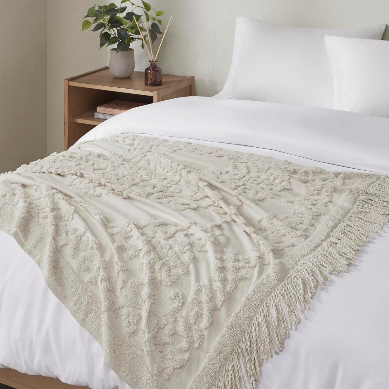 Madison Park Chloe 100% Cotton Tufted Chenille Lightweight Throw With Fringe Tassel