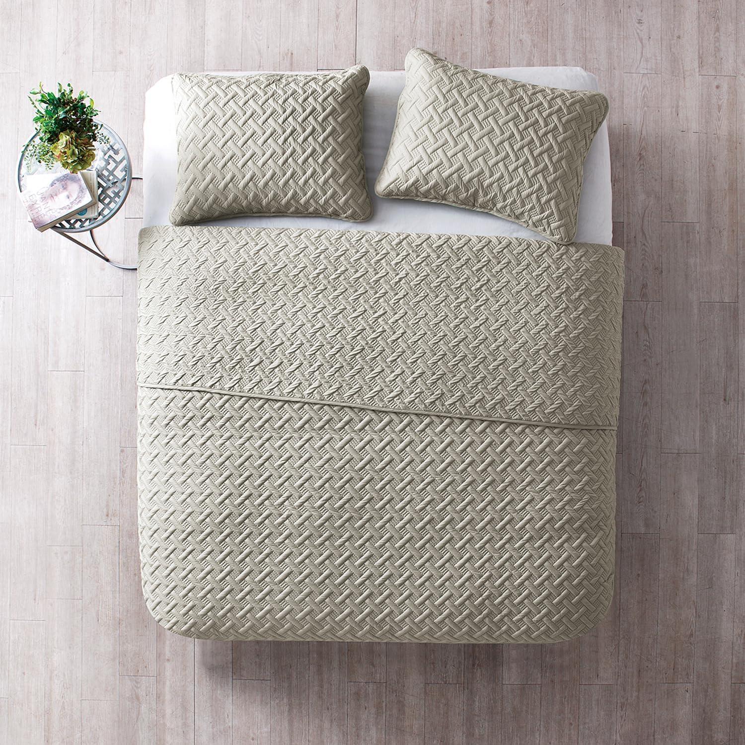 Nina Embossed Basketweave Quilt Set
