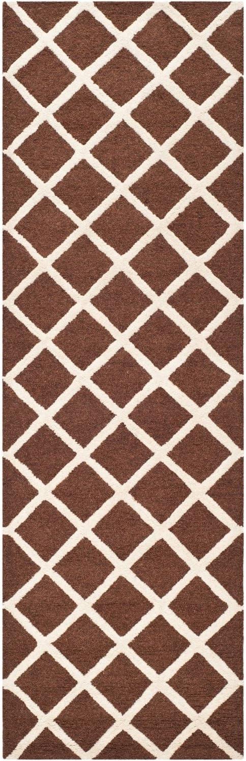 Cambridge CAM135 Hand Tufted Area Rug  - Safavieh