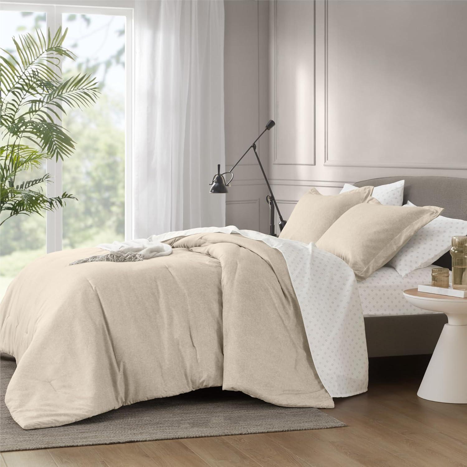 Lightweight Grey Comforter for Queen Size and Full Size Bed, Modern Chambray Bedding Set, Including 1 Comforter and 2 Pillow Shams