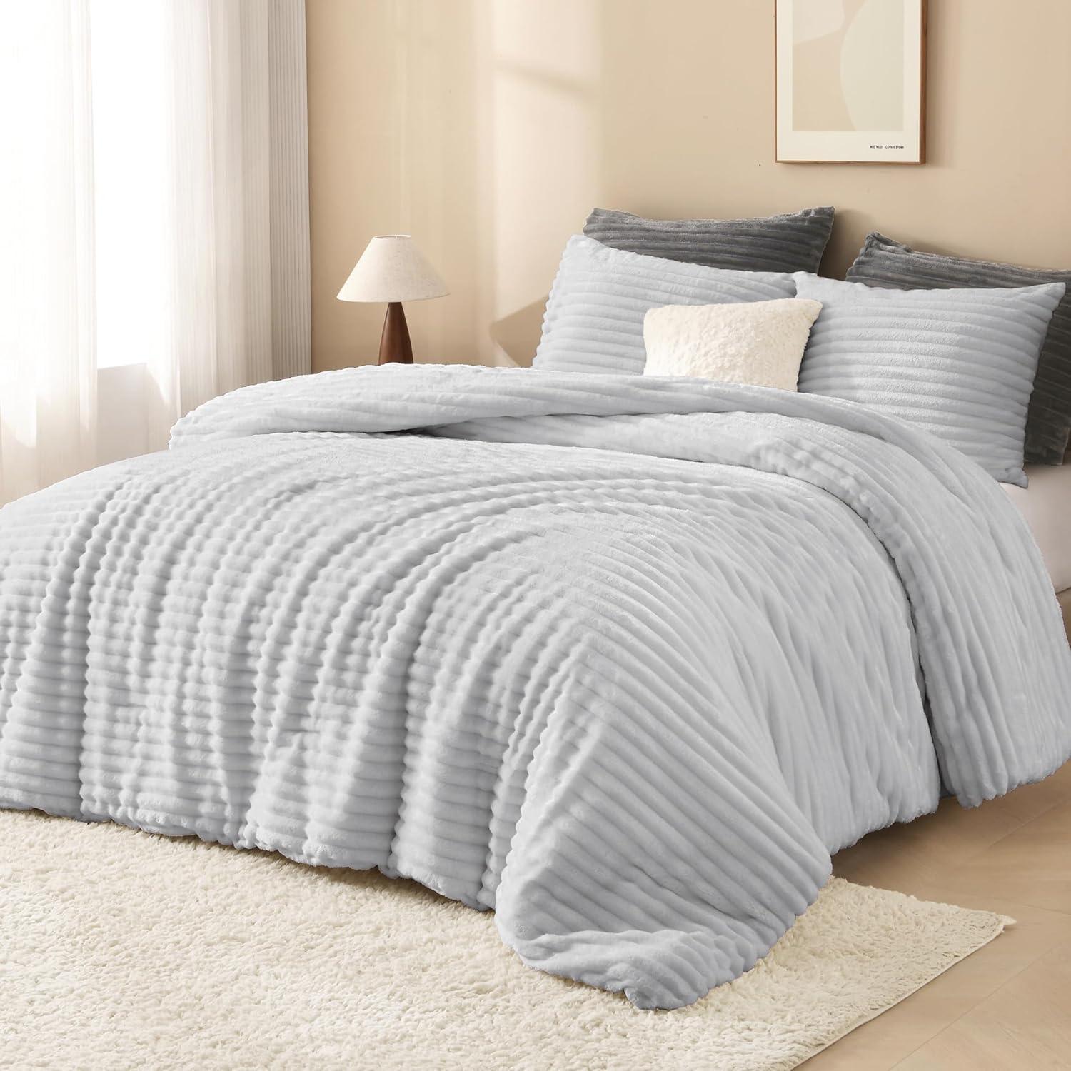 Andency King Size Comforter Set, Light Grey Soft Fluffy Comforter Set King Size, Winter Warm Fleece Faux Fur Bedding Set, Luxury Plush Fuzzy Bed Set 3 Pieces (1 Shaggy Comforter, 2 Pillowcases)