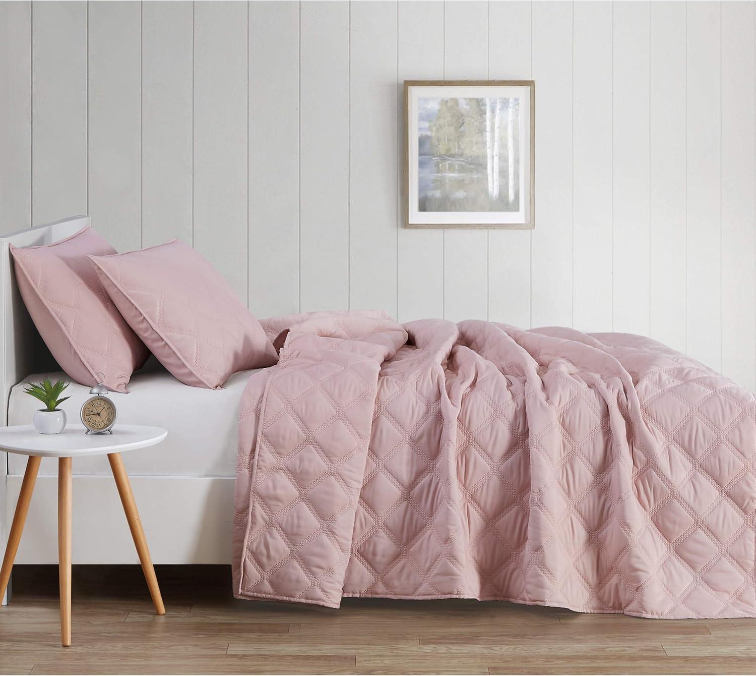 Truly Soft Everyday 3D Puff Quilted Blush Full/Queen 3 Piece Quilt Set