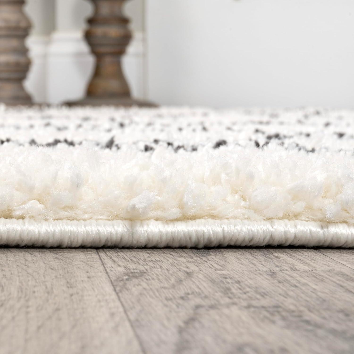 5'x8' Cami Moroccan Style Diamond Shag Area Rug, White - JONATHAN Y