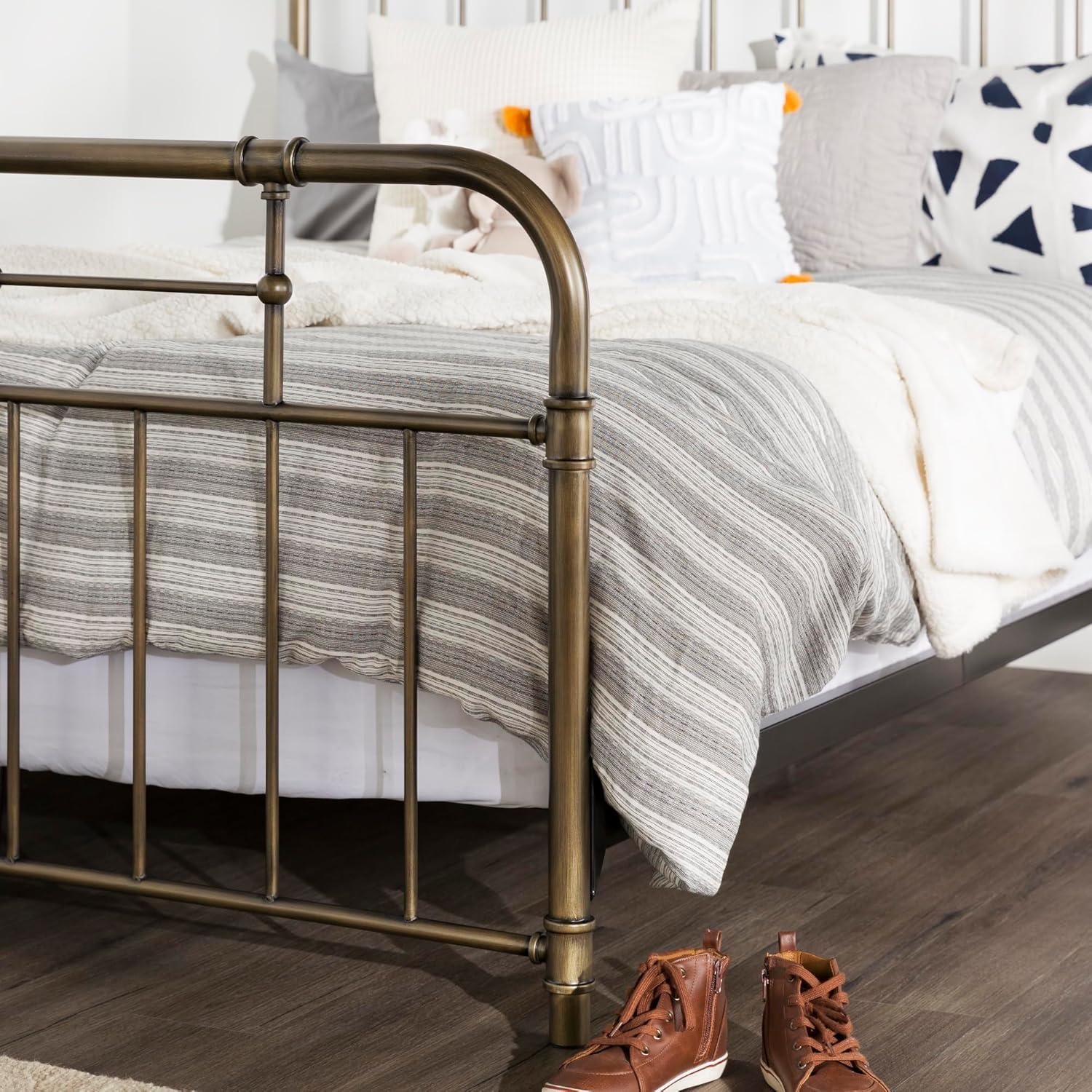 HumbleNest Countryside Classic Metal Textured Standard Bed, Queen, Bronze