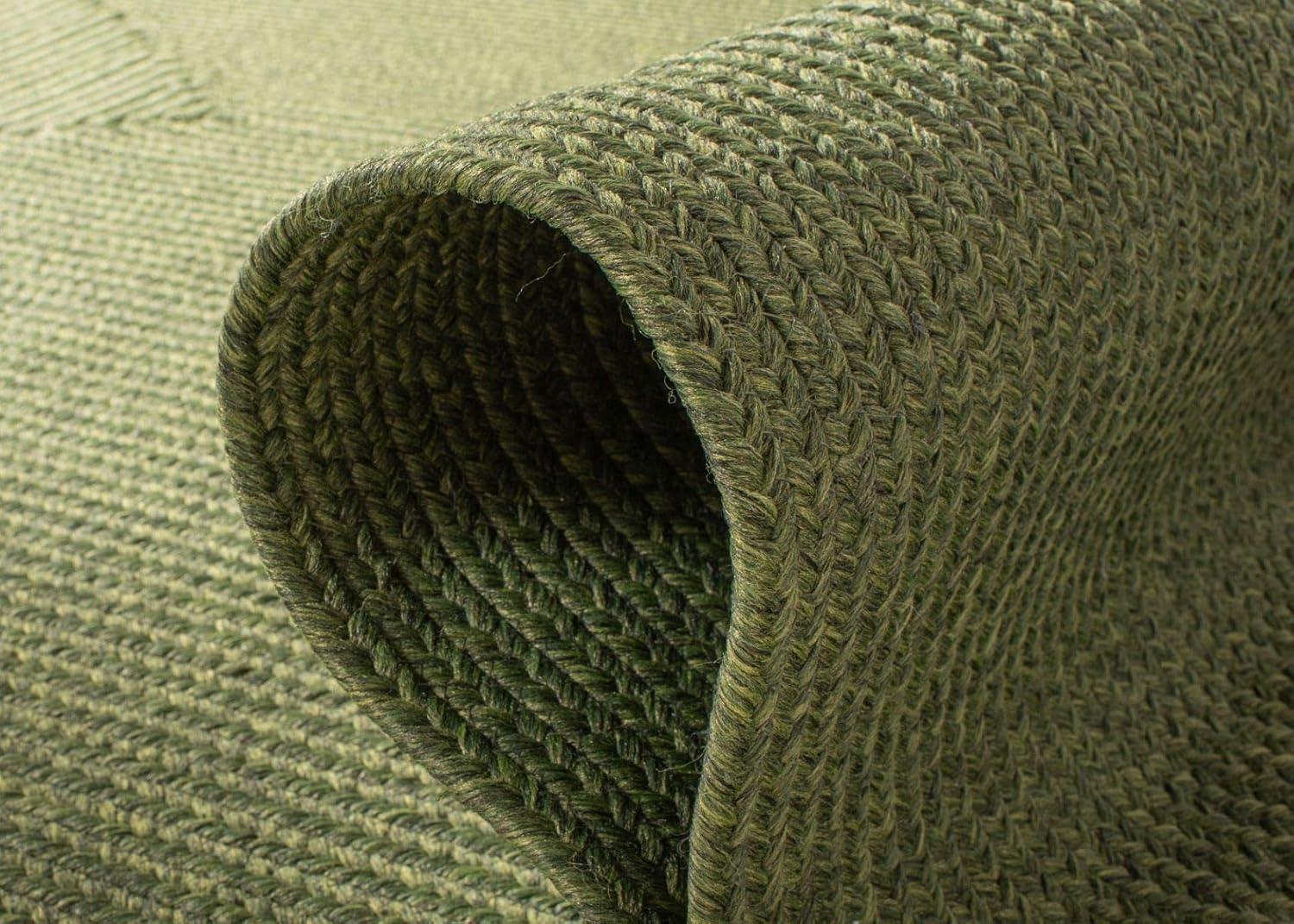 Braided BRD315 Hand Woven Area Rug - Green - 3'x3' - Safavieh.