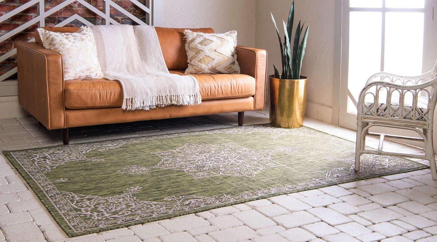 Unique Loom 7' 1 x 10' 0 Rectangle Indoor/Outdoor Traditional Green Area Rug