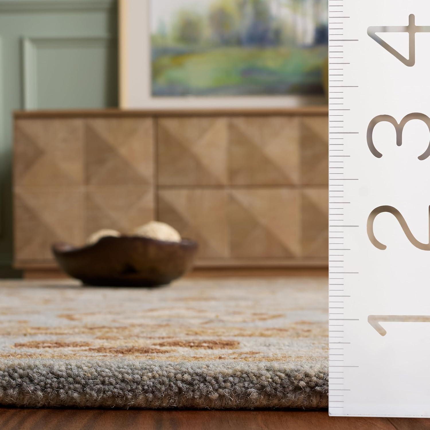 Antiquity AT60 Hand Tufted Area Rug - Light Grey - 8'9"x11'9" - Safavieh.