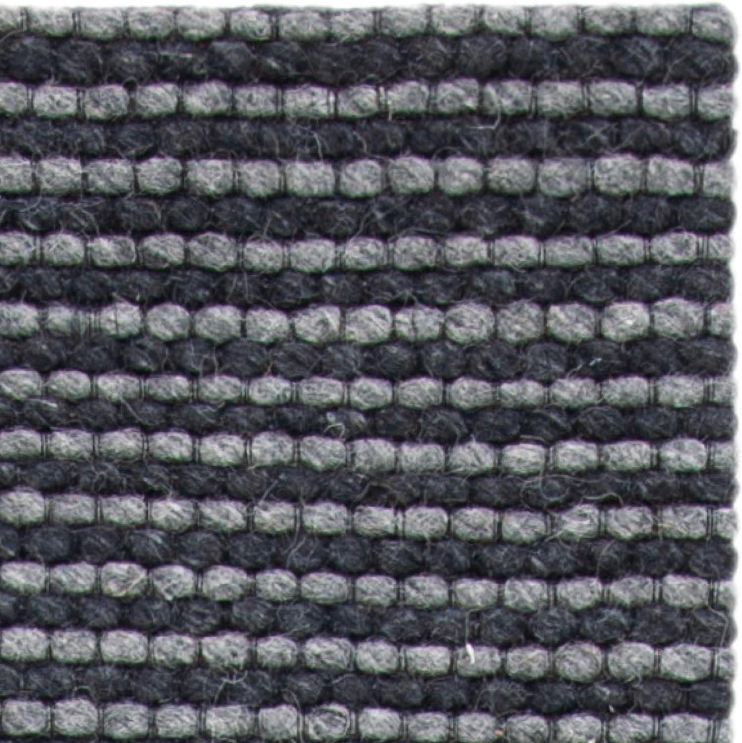 Handwoven Grey/Black Braided Wool & Synthetic 3' x 5' Rug