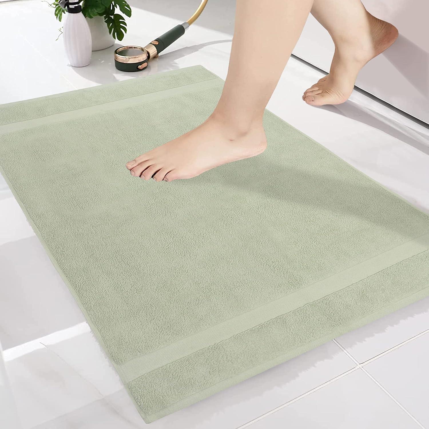 A1HC Feather Touch Quick Dry 20 in. x 33 in. Green Tint Solid 100% Organic Cotton 900 GSM Rectangle Bath Mat