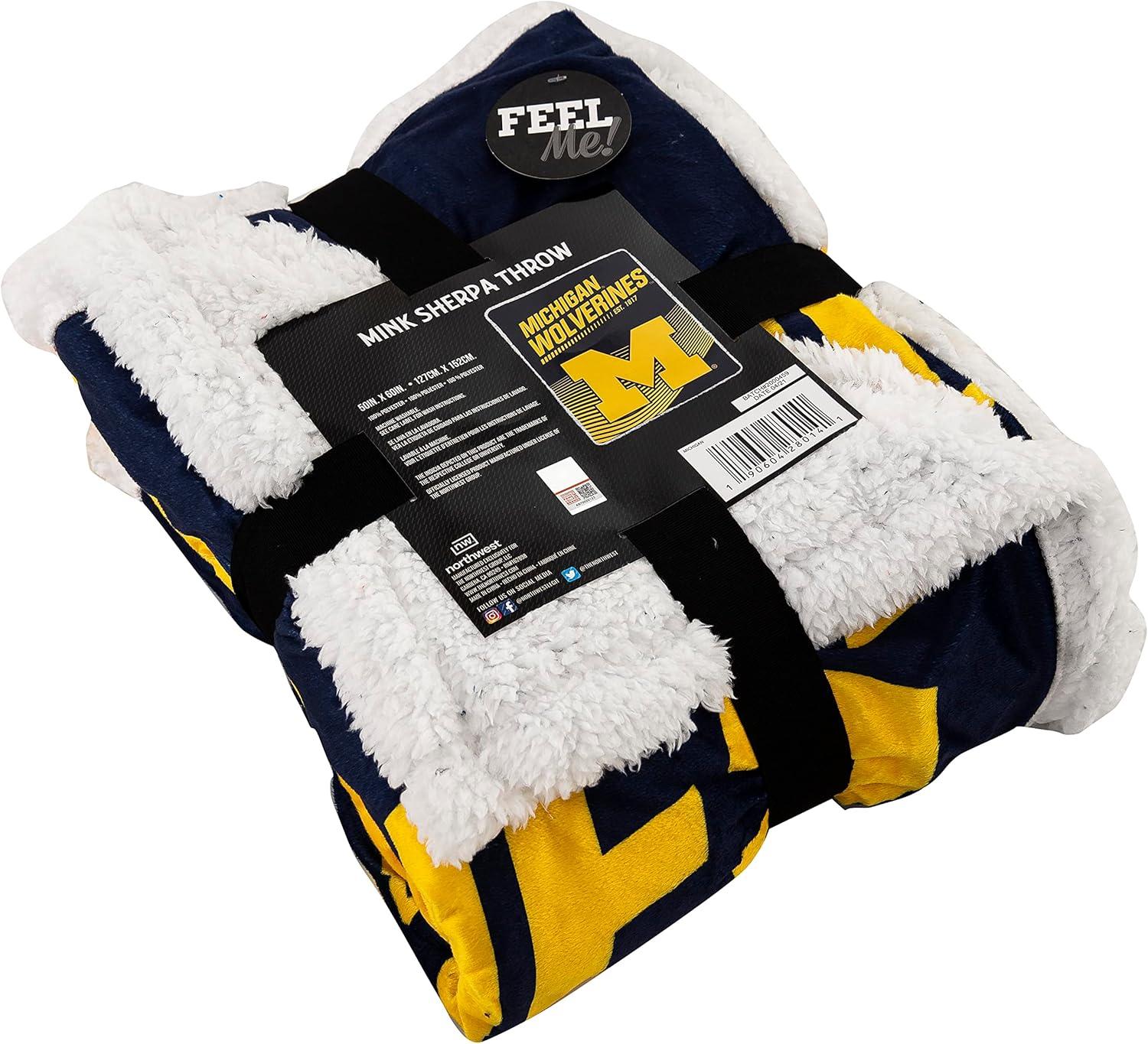 Michigan Wolverines Navy and Yellow Sherpa Throw Blanket