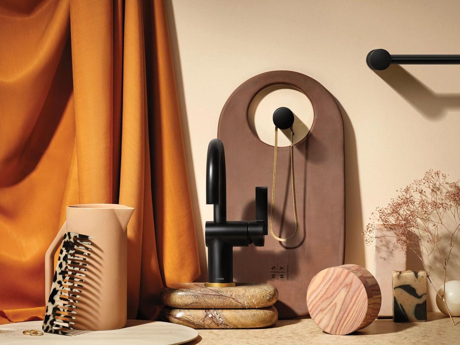 Cia Single Hole Bathroom Faucet, Modern One Handle Bathroom Sink Faucet with Drain Assembly