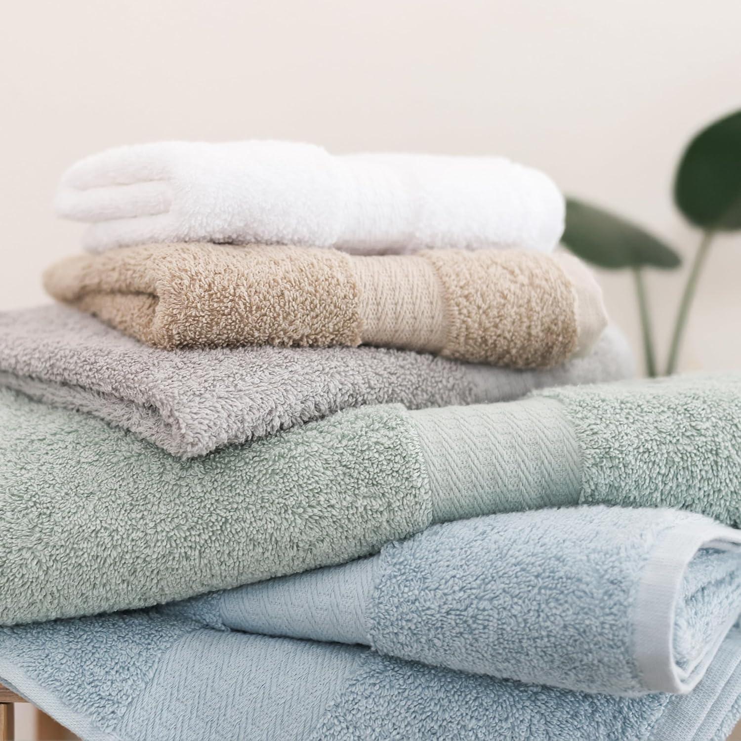 True Classics 4-Piece Bath Towel Set, Tan