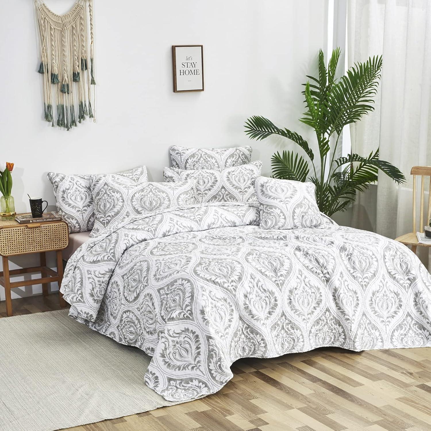 Traditional Damask Coverlet Set