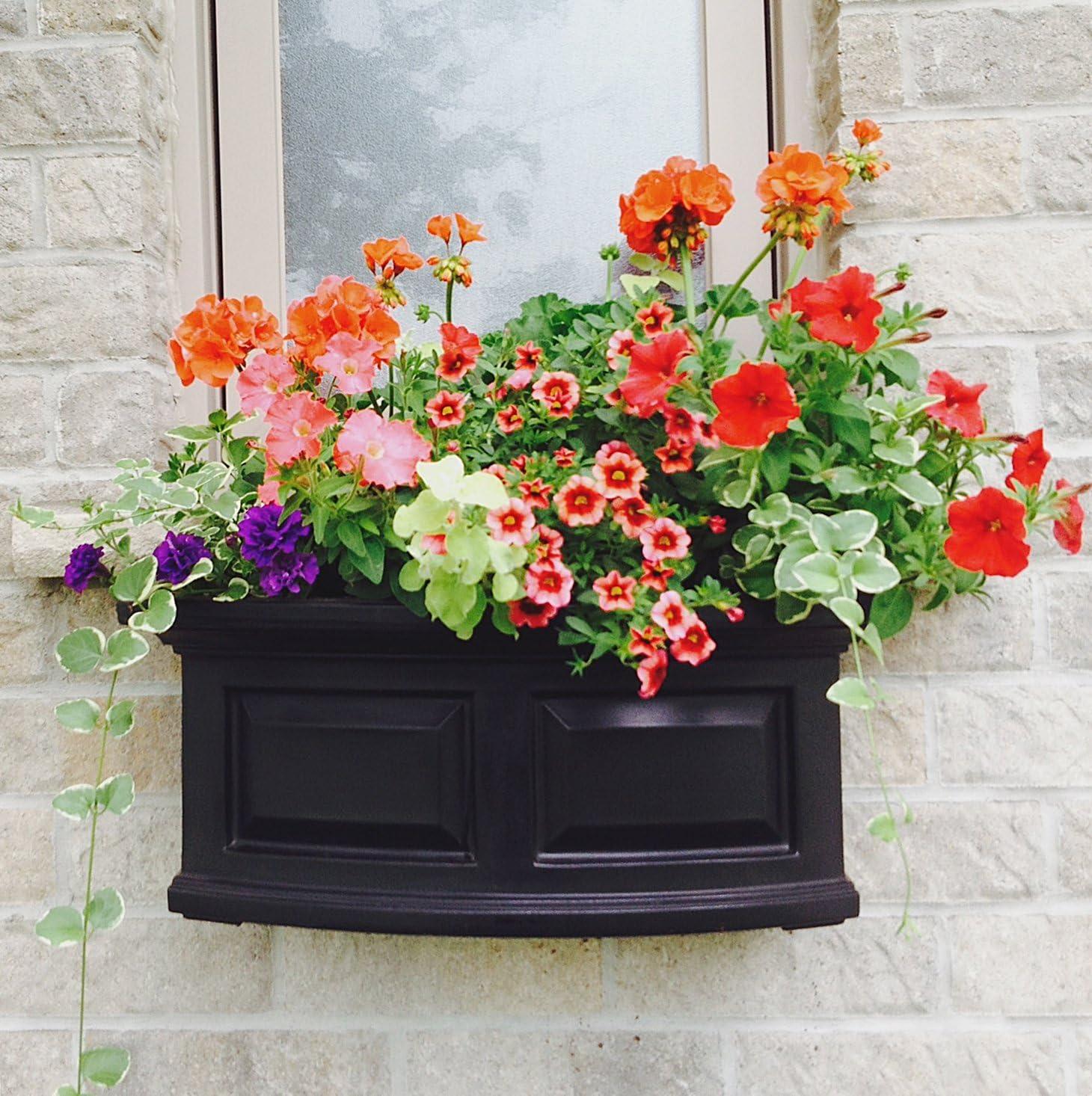 Nantucket Resin Window Box with Water Reservoir