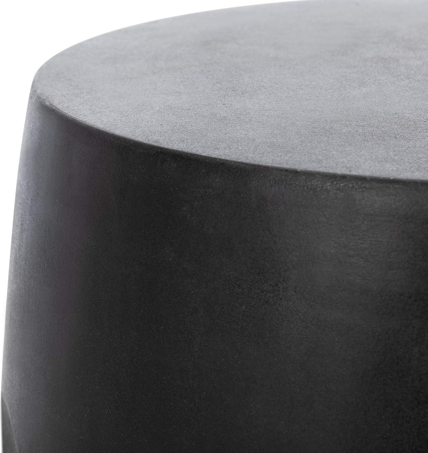 SAFAVIEH Zuri Outdoor Modern Concrete Round Accent Table, Black