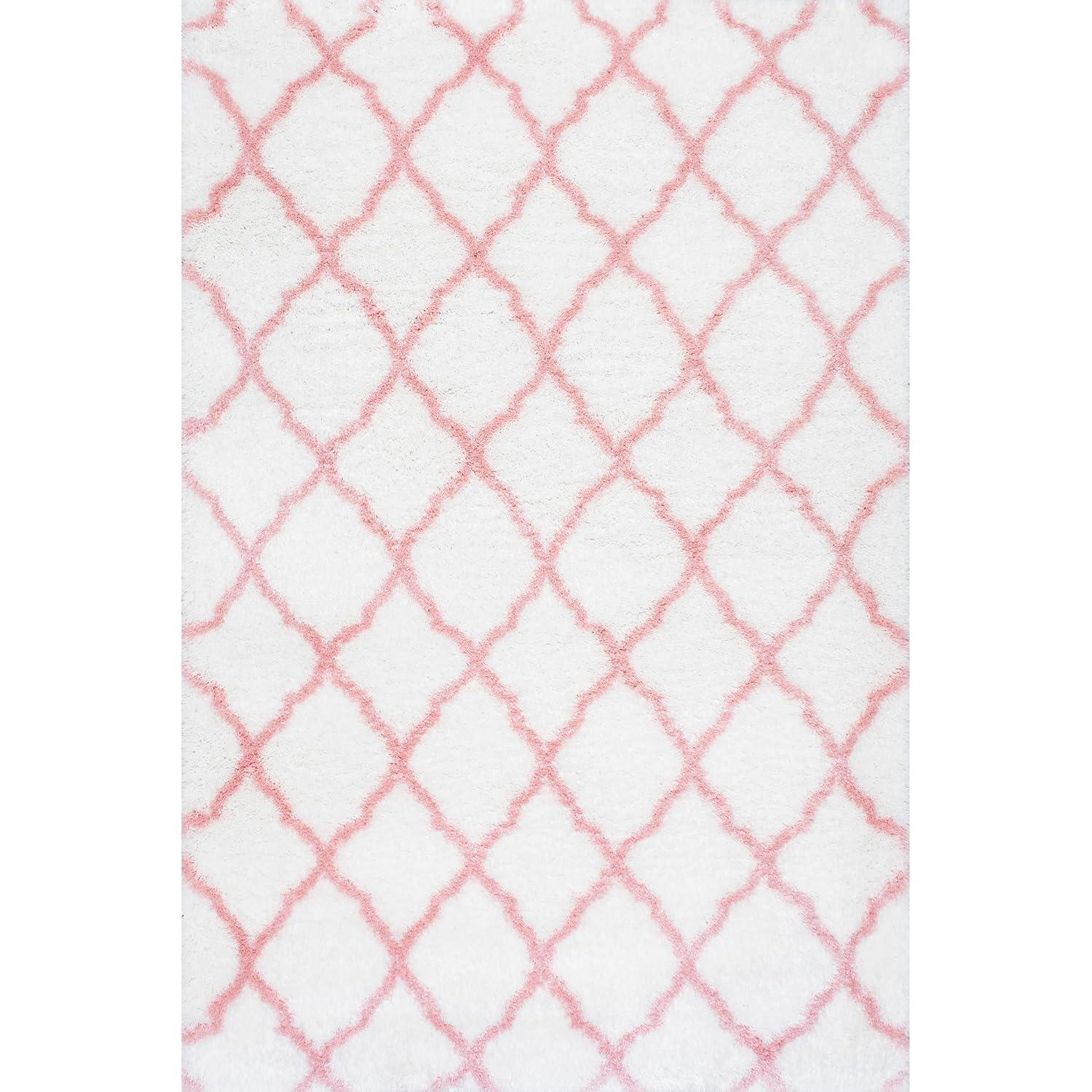 Nuloom Nelda Trellis 5x8 Shag Indoor Area Rug for Living Room Bedroom Dining Room Nursery, Baby Pink/White