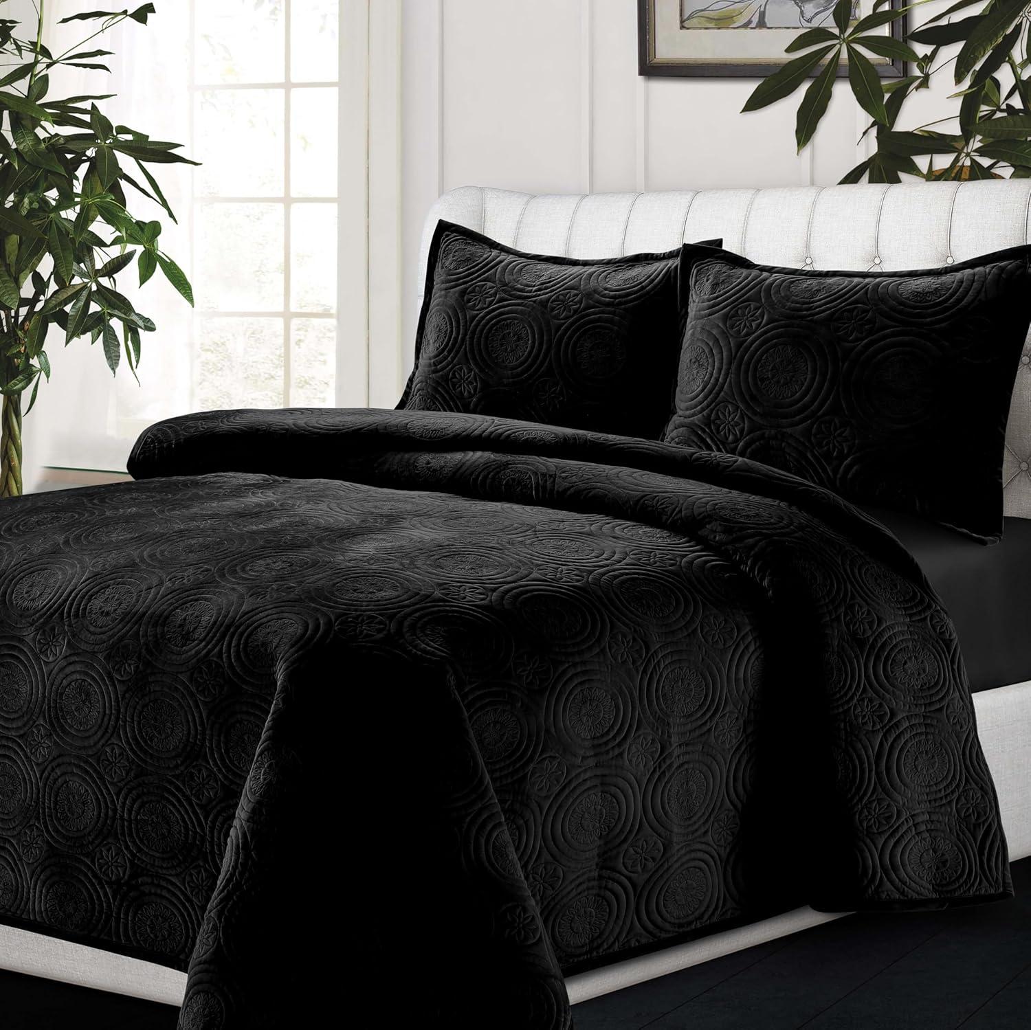 Tribeca Living Capri Velvet Quilt Set