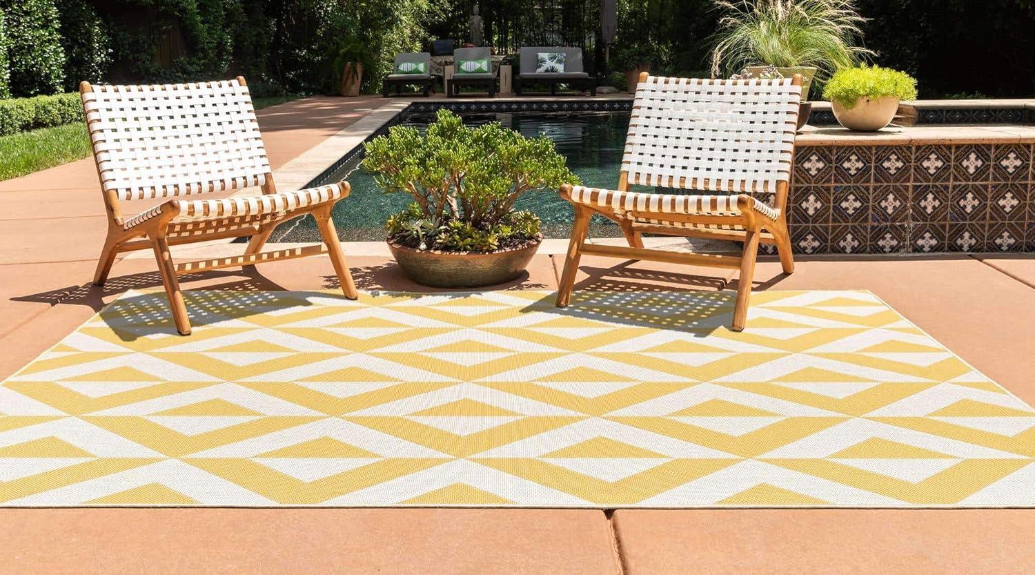 Jill Zarin Outdoor Collection Area Rug - Napa (2' 2" x 3' Rectangle Yellow/Ivory)