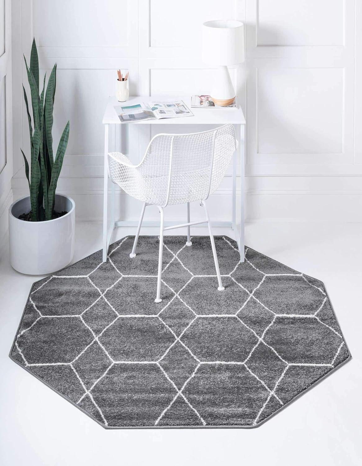 Dark Gray Octagon Synthetic Trellis Stain-Resistant Rug