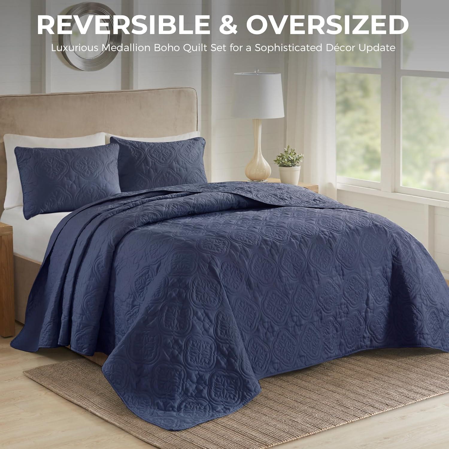 Oakley 3 Piece Reversible Bedspread Set