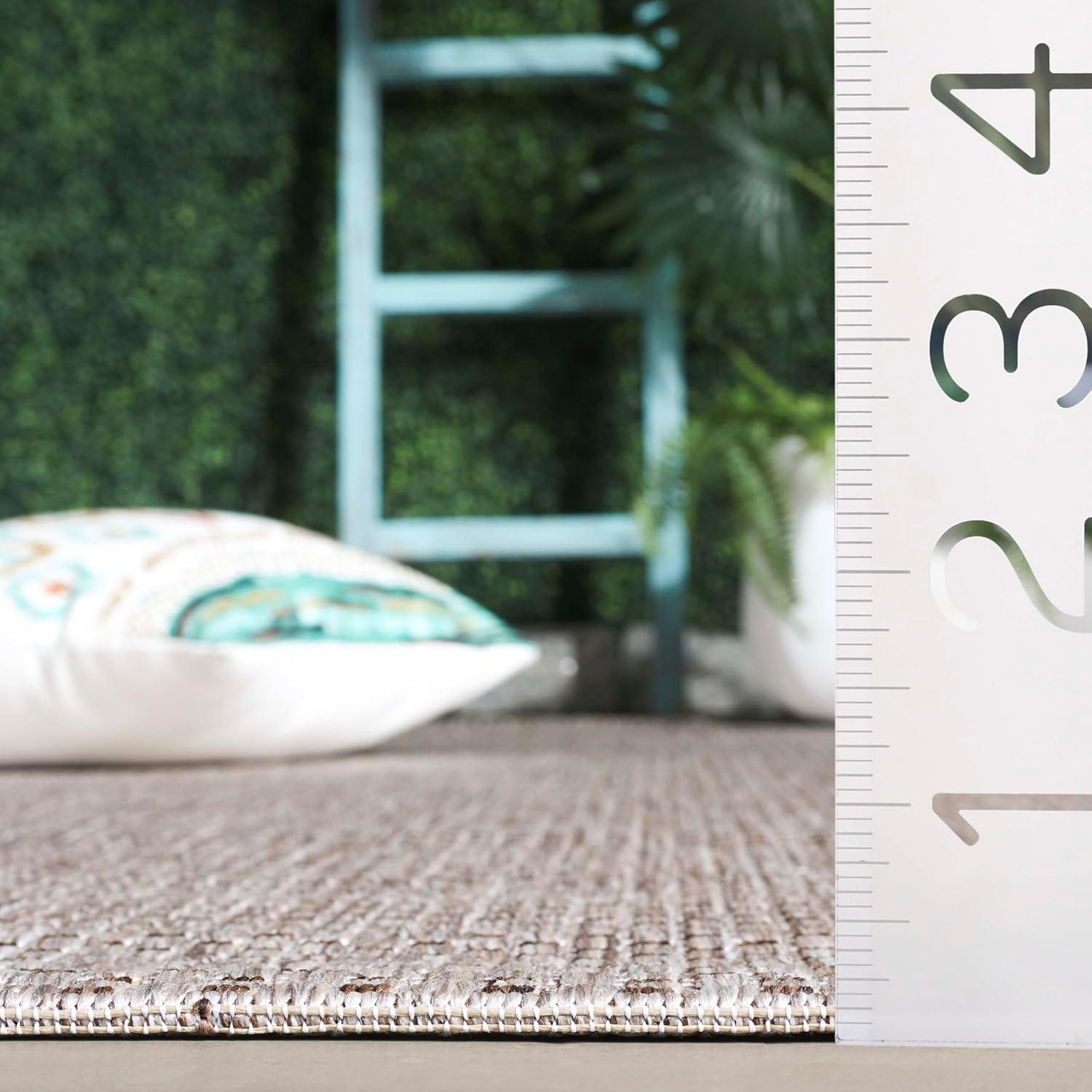 Courtyard CY8521 Power Loomed Indoor/Outdoor Area Rug - Beige/Brown - 5' round - Safavieh.