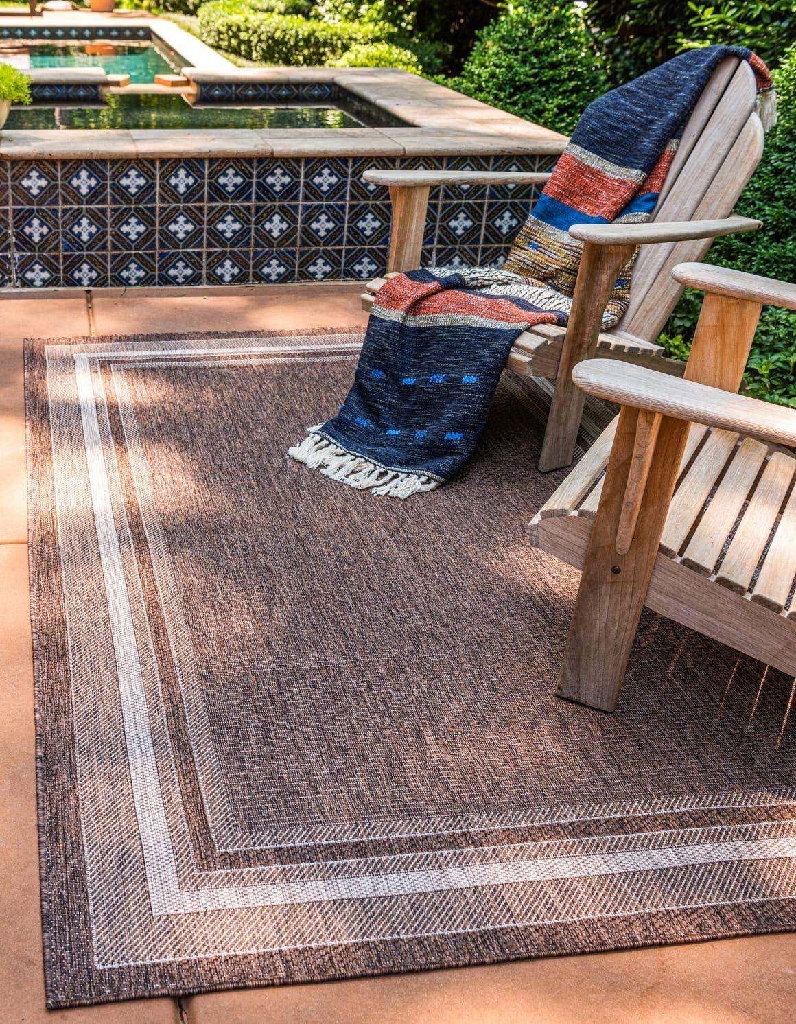 5'3" x 8' Soft Border Brown/Ivory Outdoor Rug