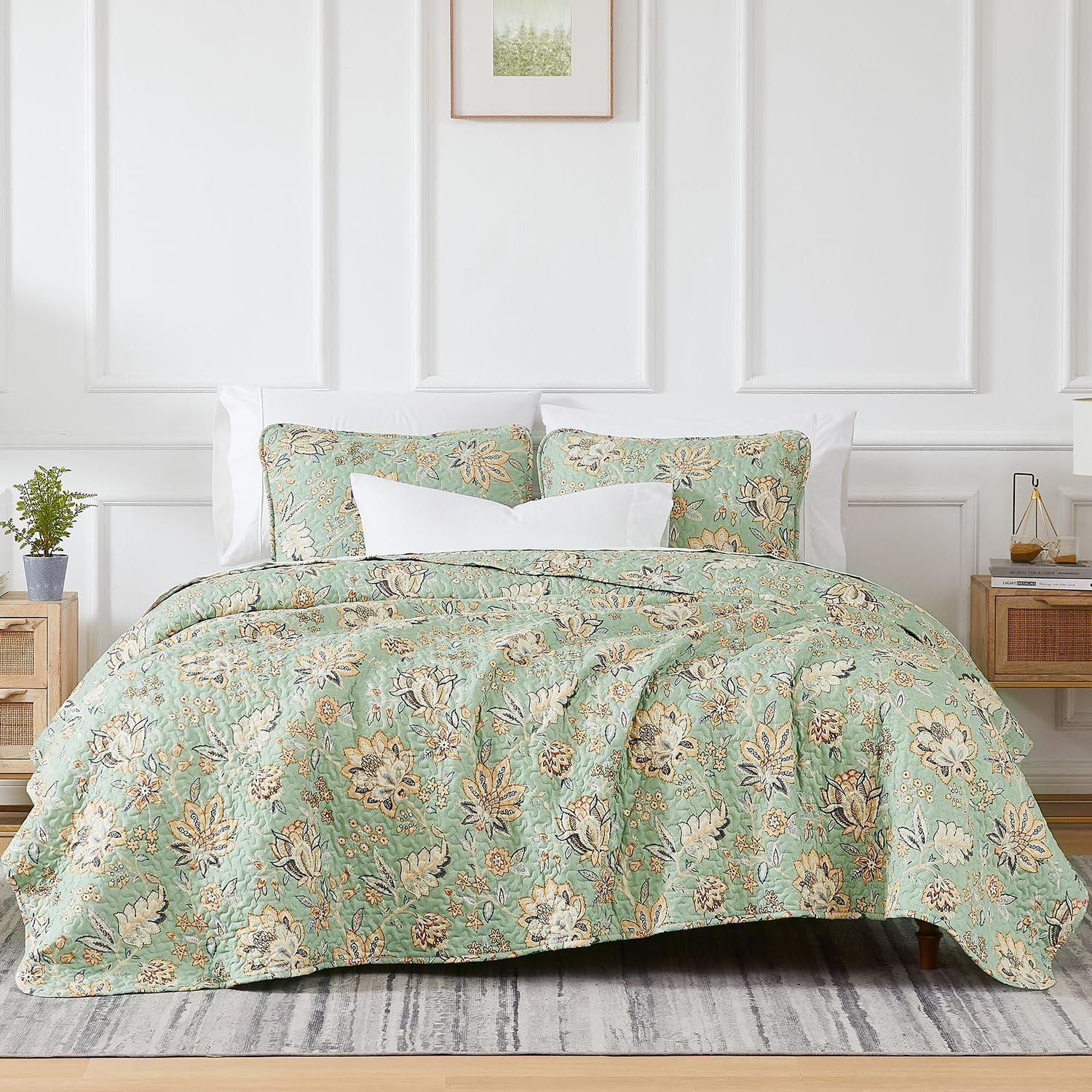 SouthShore Fine Linens Jacobean Willow 3-Piece Green Floral Quilt Bedding Sets, Queen