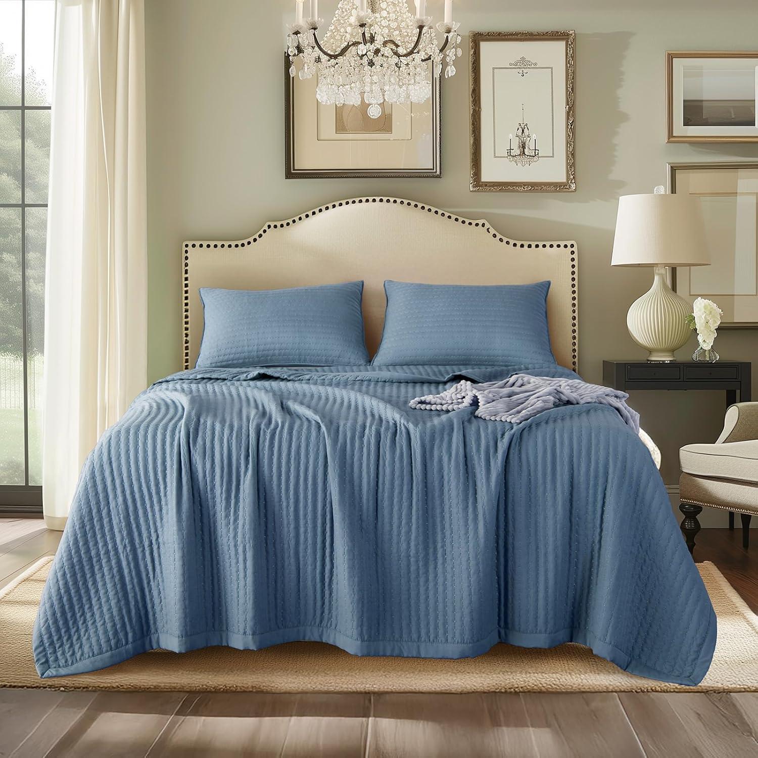 Silver Lake Blue Twin Reversible Microfiber Quilt Set