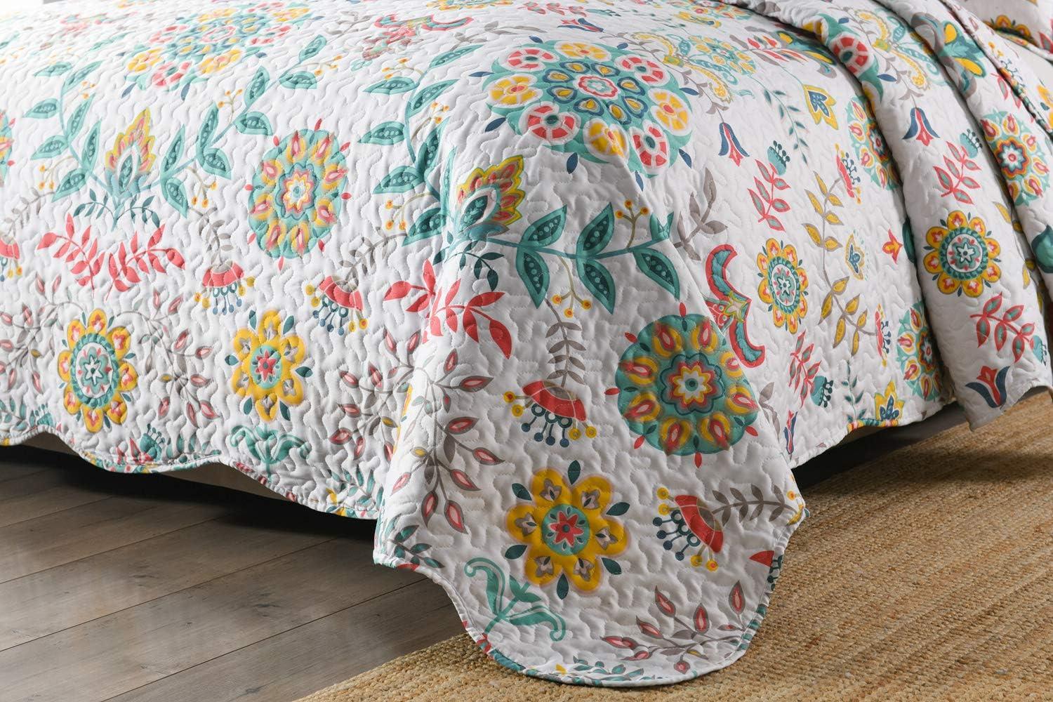 Bohemian Floral Quilt Set