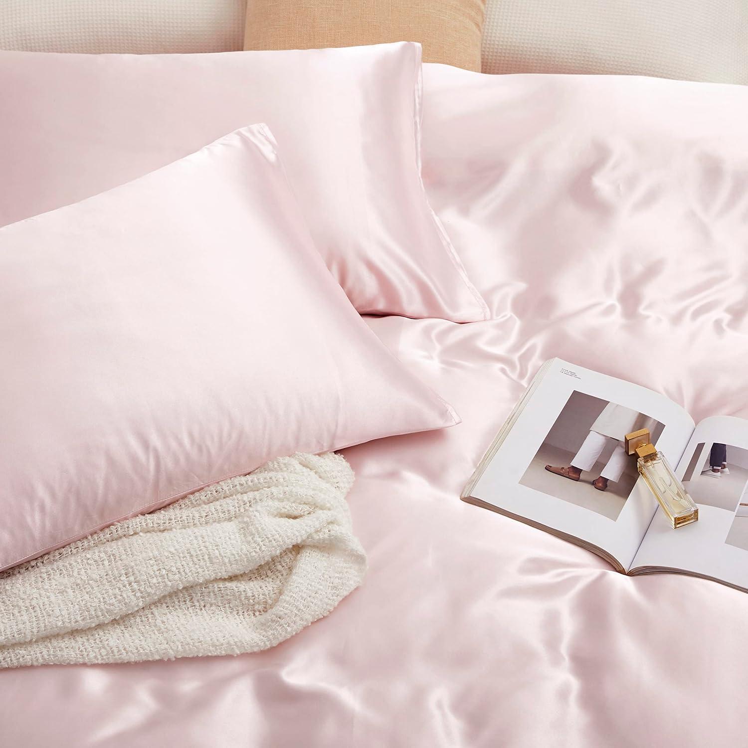 Homiest 4pcs Satin Sheets Set Luxury Silky Satin Bedding Set with Deep Pocket, 1 Fitted Sheet + 1 Flat Sheet + 2 Pillowcases (Queen Size, Blush Pink)