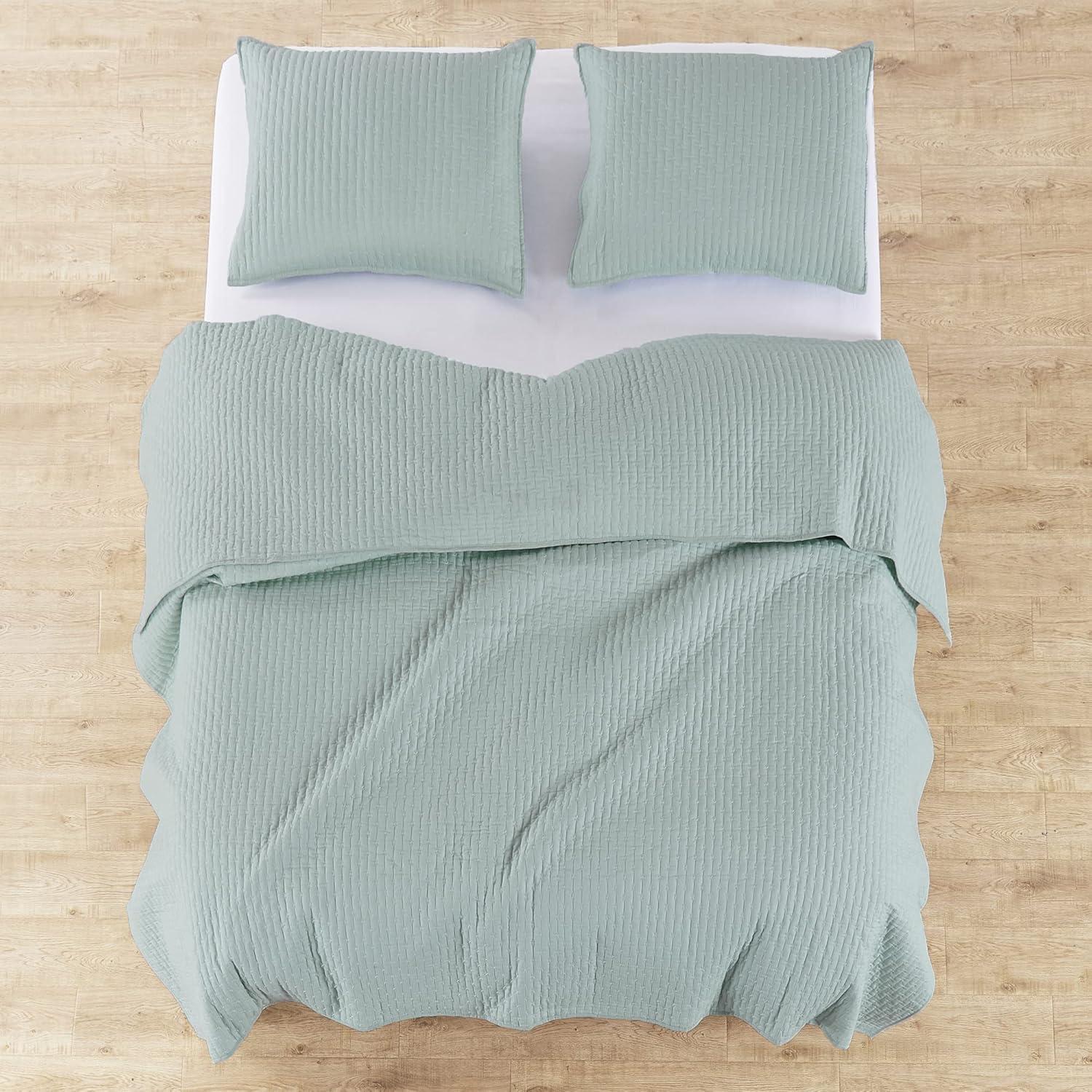 Full Spa Blue Cotton Reversible Quilt Set