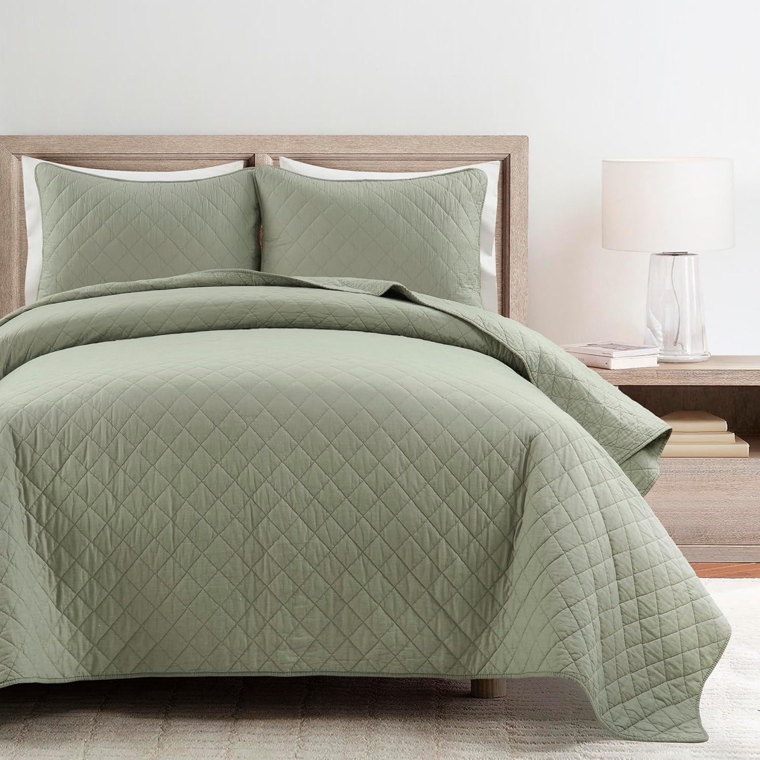 Ava Diamond Oversized Sage Cotton King Quilt Set