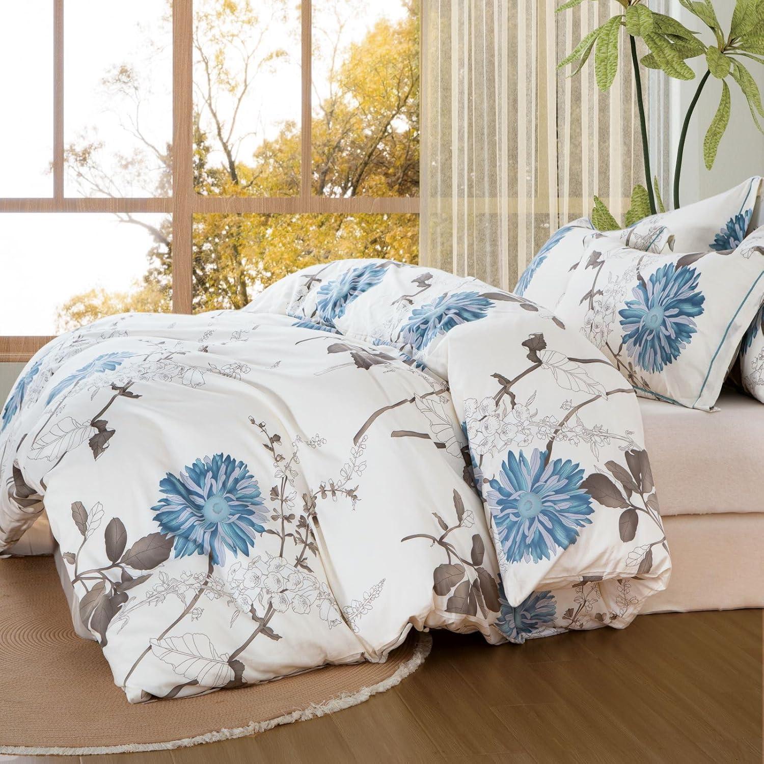 Queen White and Green Floral Reversible Microfiber Comforter Set