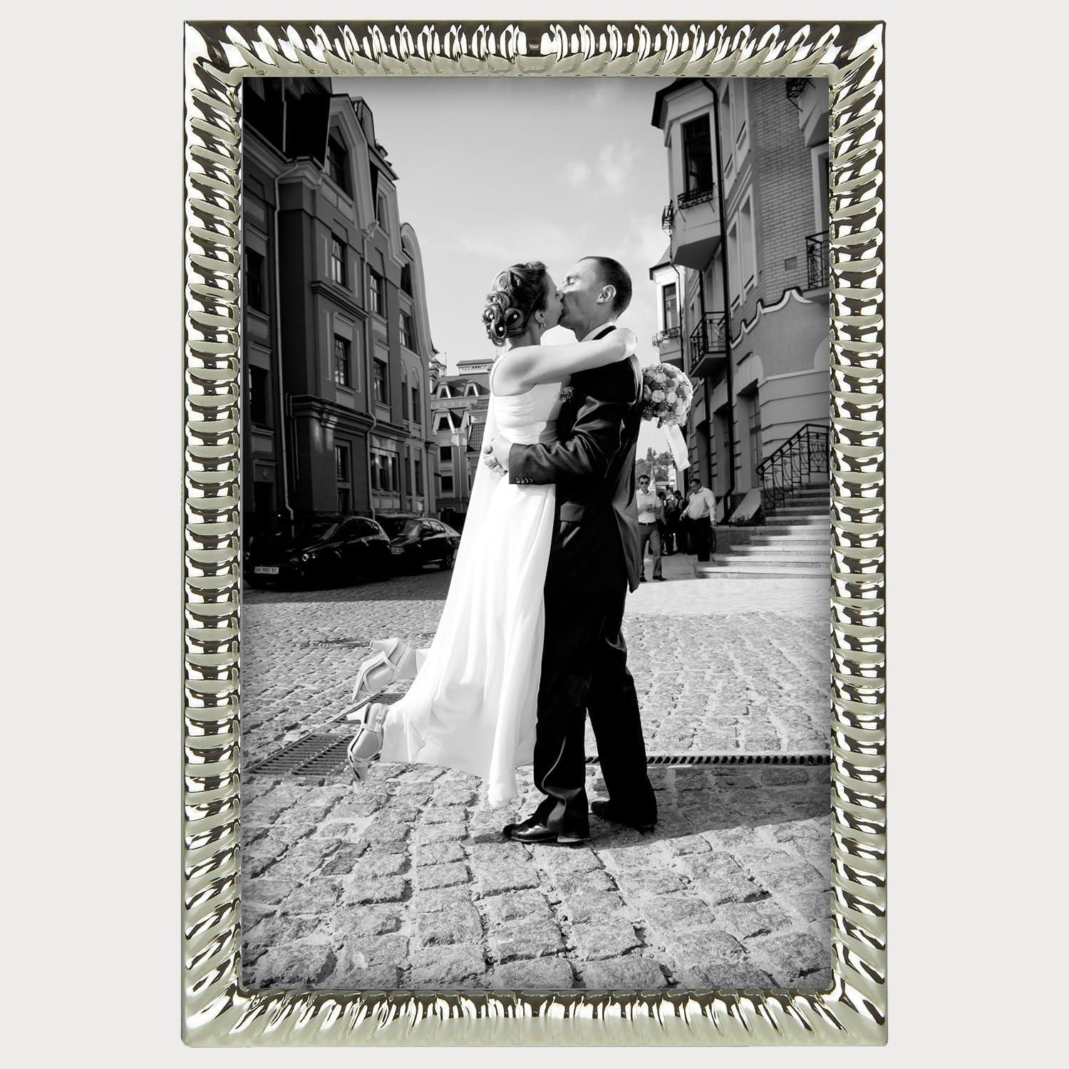 Siena 4x6 Silver-Plated Metal Picture Frame with Velvet Back