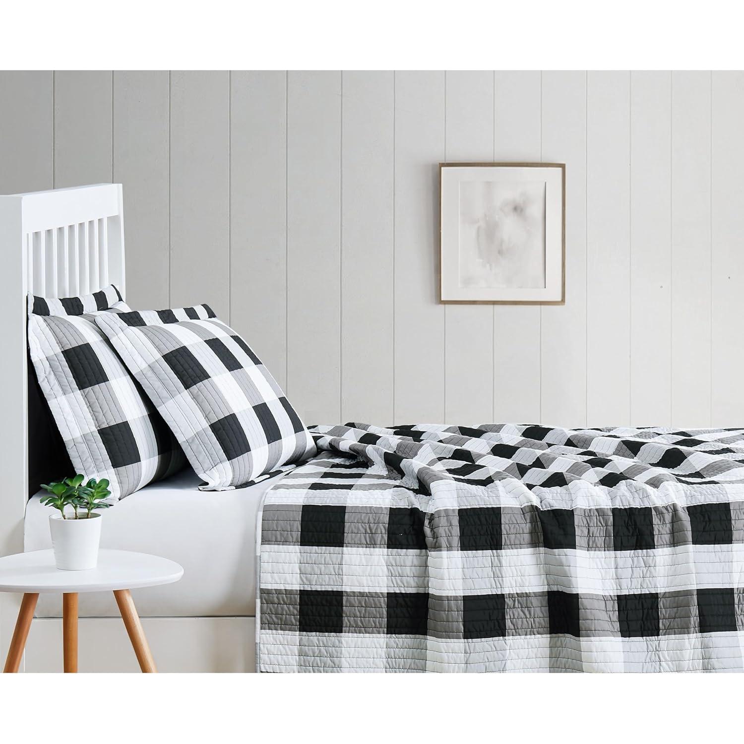 Truly Soft Buffalo Plaid Farmhouse / Country Plaid Quilt Set