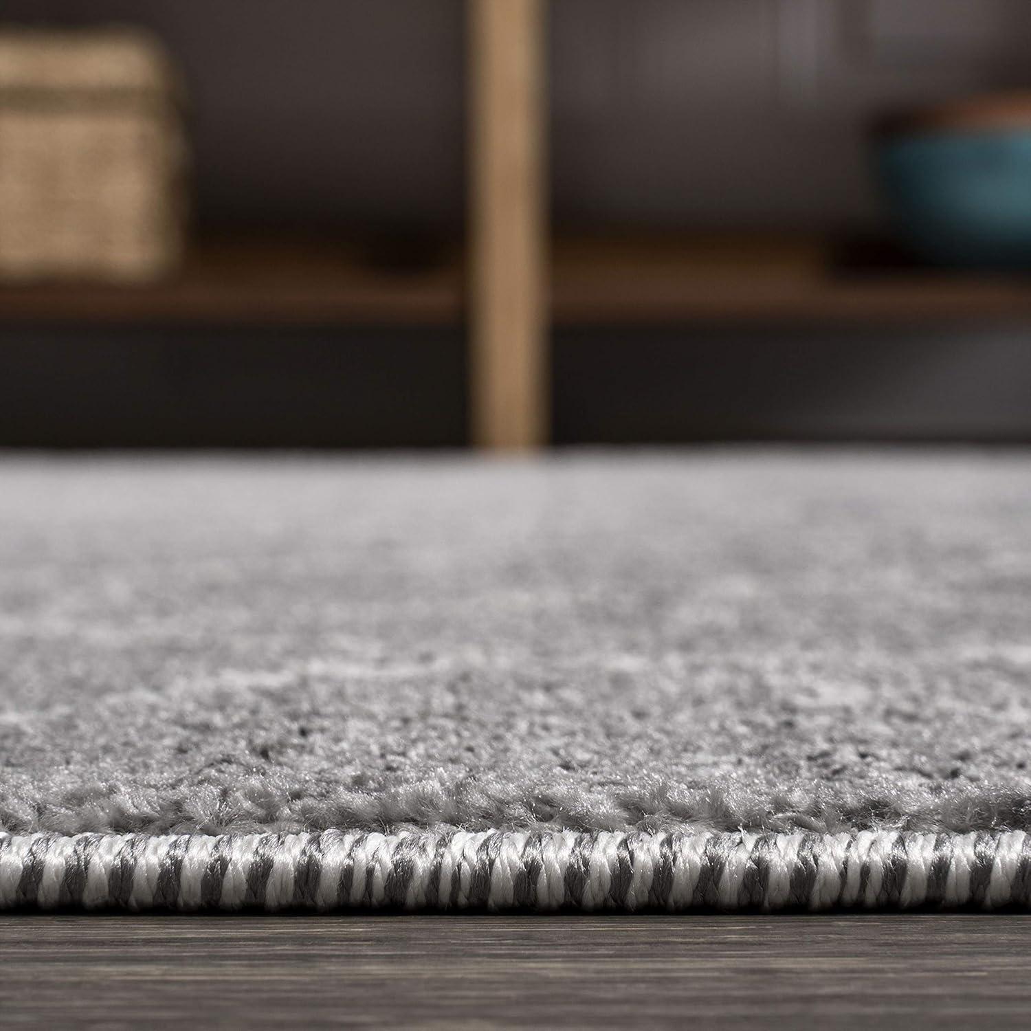 4'x6' Asilah Moroccan Modern Diamond Area Rug, Gray - JONATHAN Y