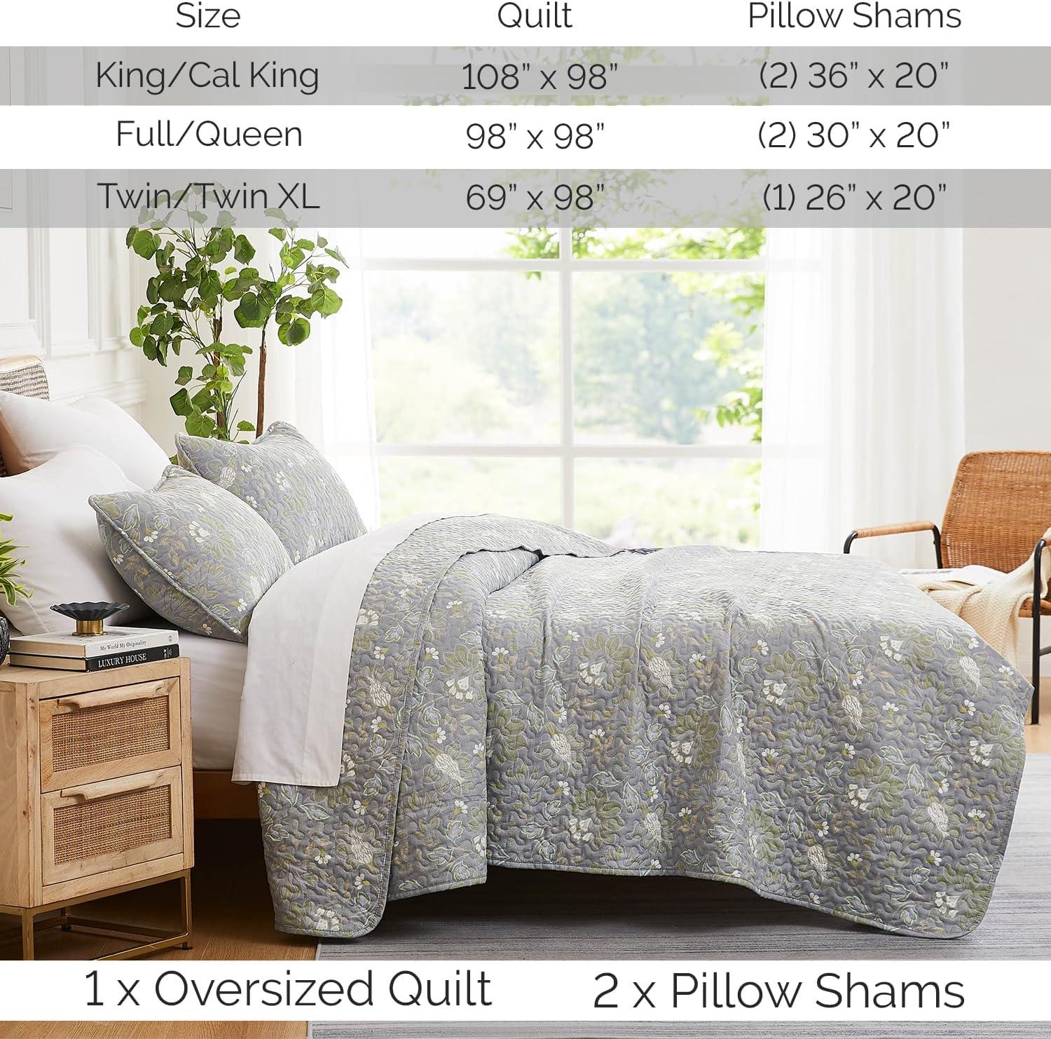 Southshore Fine Living Oversized Lightweight Infinite Blossom 3-Piece Quilt Set Blue Full / Queen