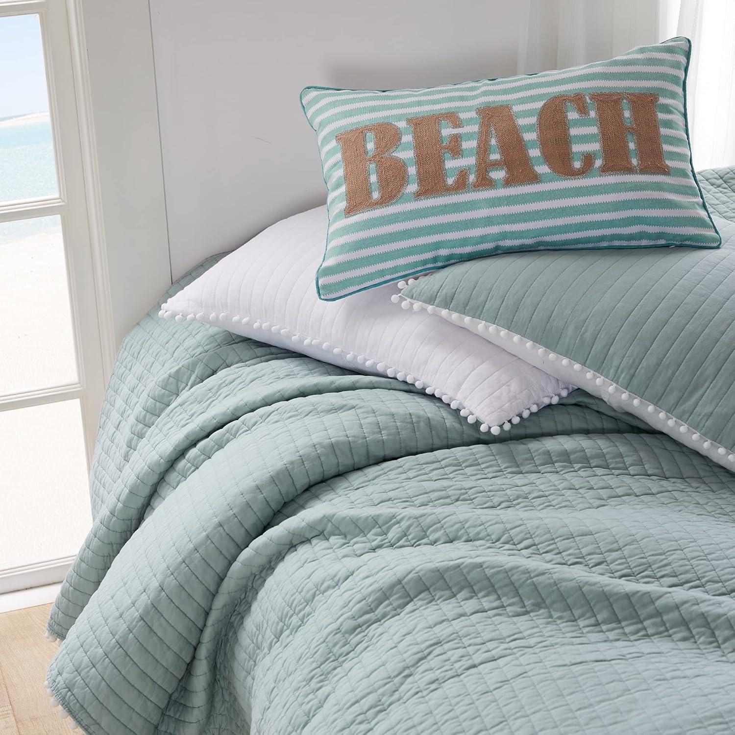 Pom Pom White/Teal King Quilt - Levtex Home
