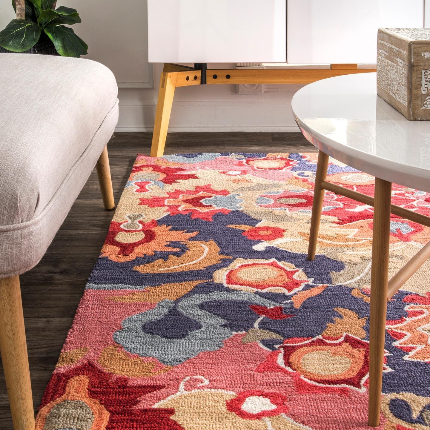 Hand-Tufted Multicolor Floral Synthetic 2' x 3' Area Rug